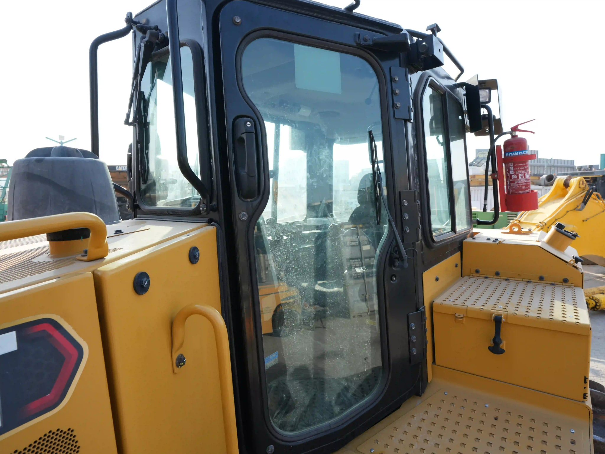 CDB-003-Cat-D8T-crawler-dozer-inspection-structure-doors-3