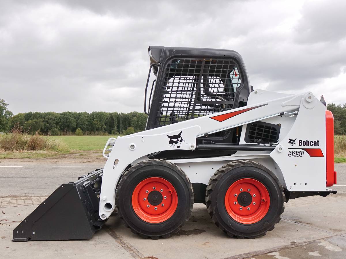 Generation-Bobcat S450 Skid steer loaders-exterior