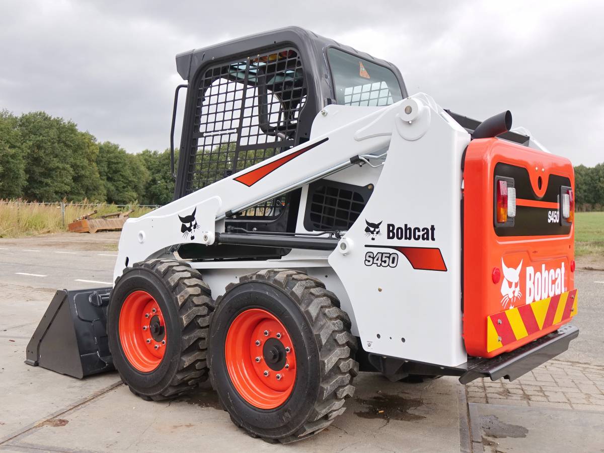 Generation-Bobcat S450 Skid steer loaders-exterior