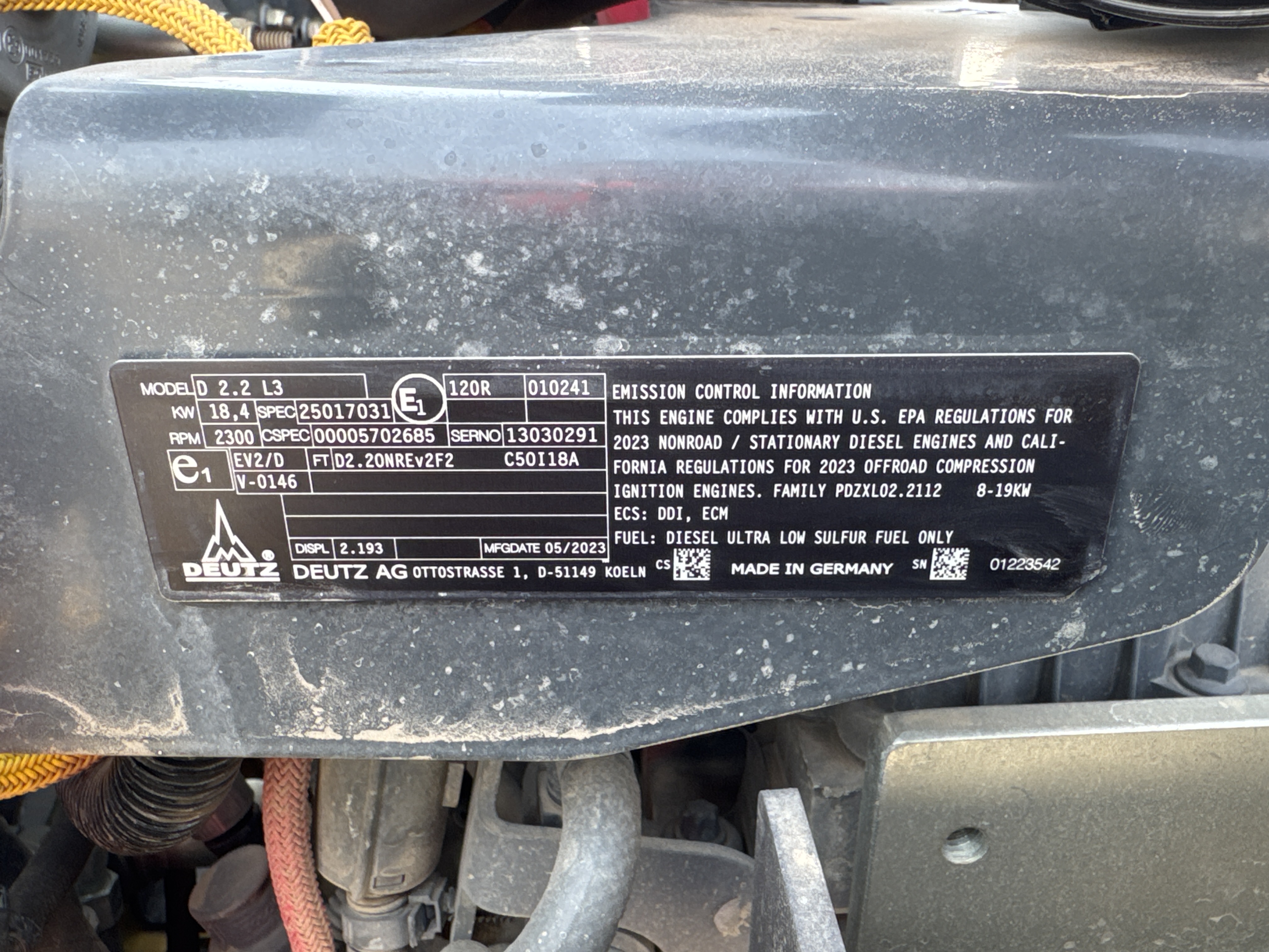 SRC-004-Bomag-BW-120-AD-5-Tandem-rollers-inspection-General-Emissions-label-2