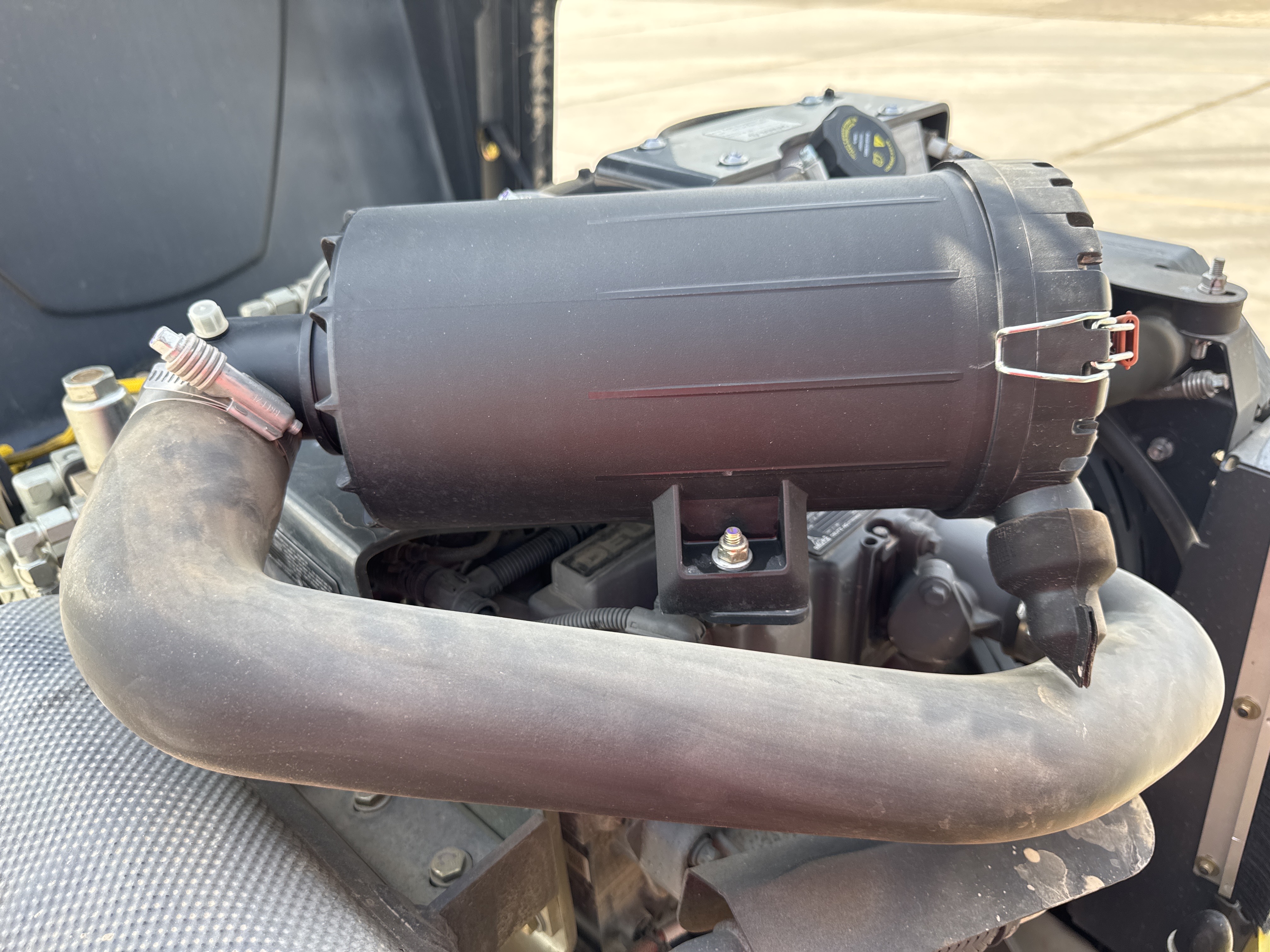 SRC-004-Bomag-BW-120-AD-5-Tandem-rollers-inspection-Engine-Air-intake-system-2