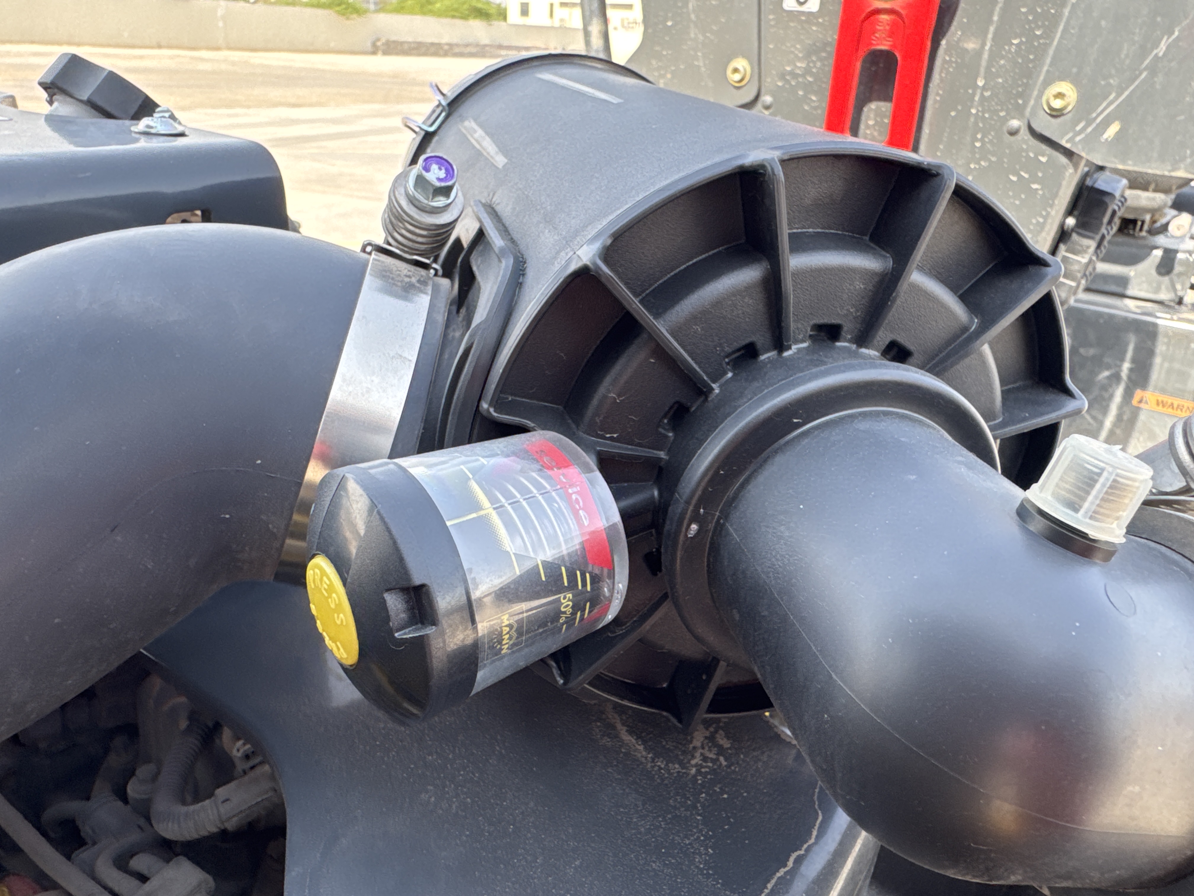 SRC-004-Bomag-BW-120-AD-5-Tandem-rollers-inspection-Engine-Air-intake-system-2