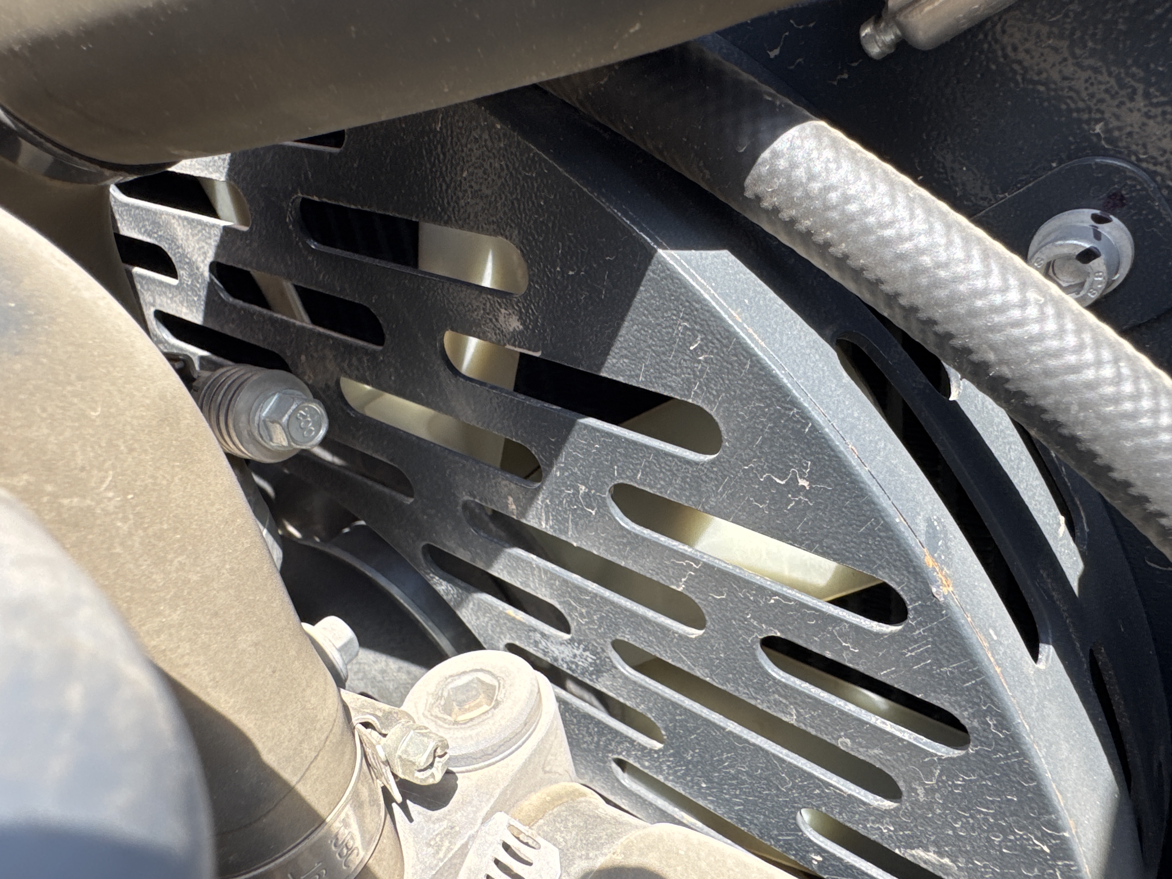 SRC-004-Bomag-BW-120-AD-5-Tandem-rollers-inspection-Engine-Cooling-fan-and-fan-guard-2