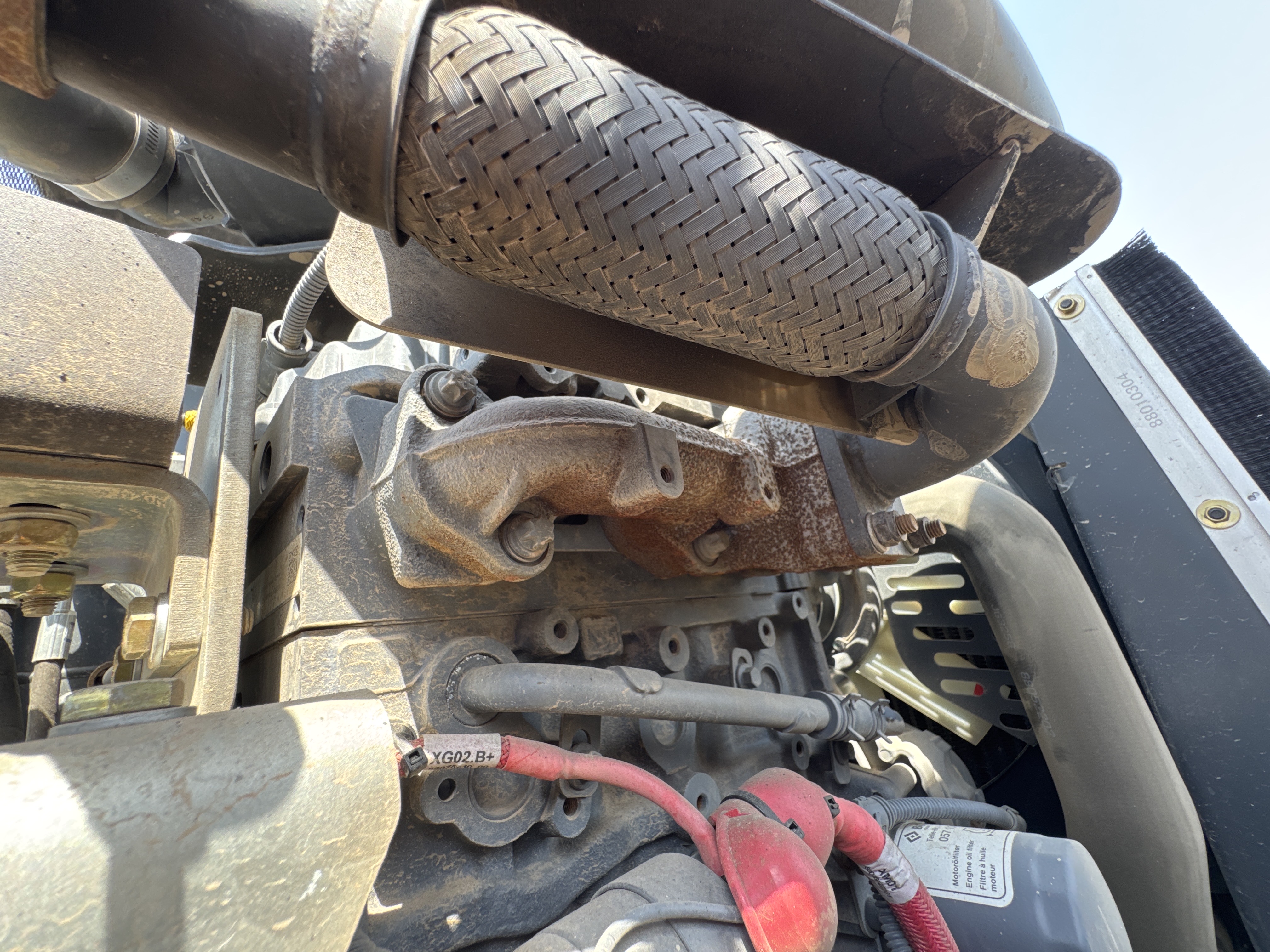 SRC-004-Bomag-BW-120-AD-5-Tandem-rollers-inspection-Engine-Exhaust-system-2
