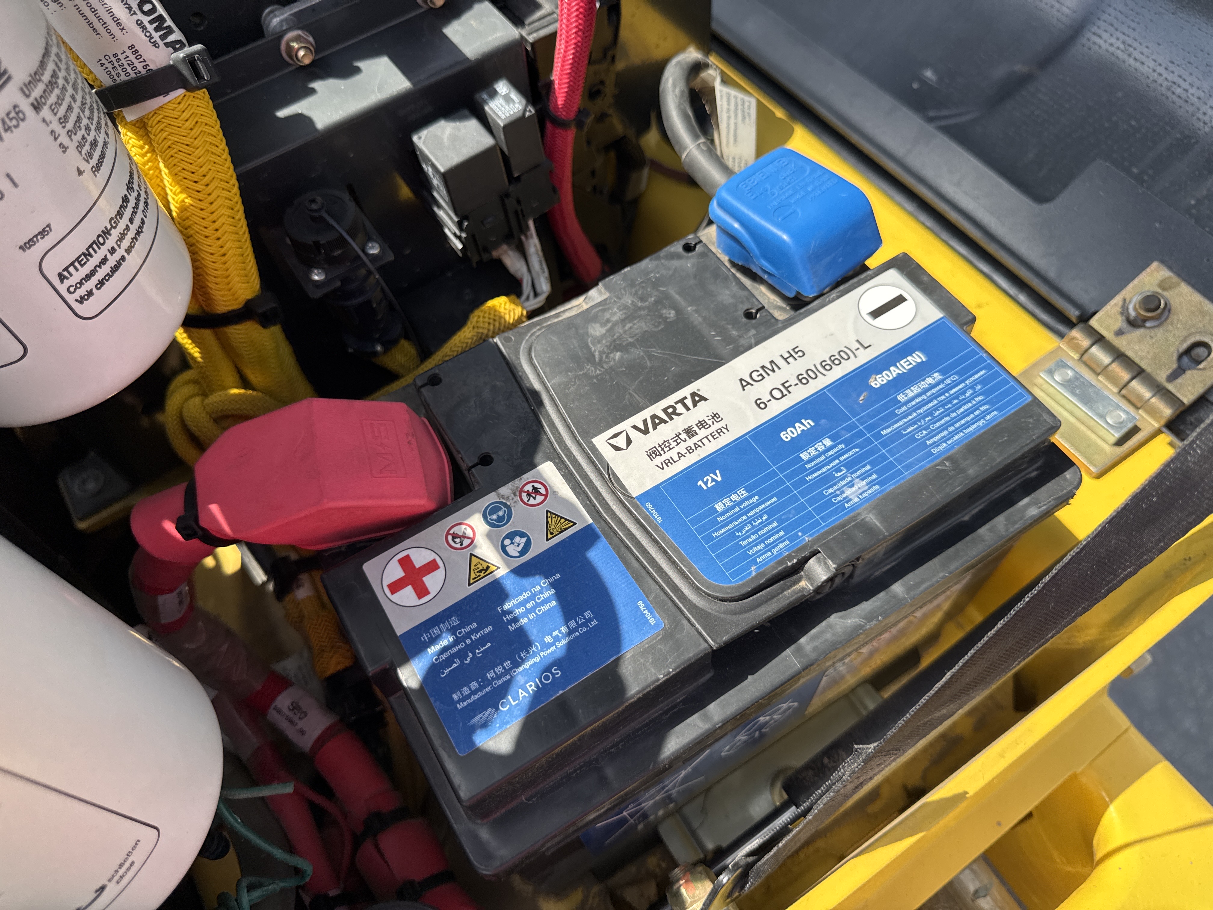 SRC-004-Bomag-BW-120-AD-5-Tandem-rollers-inspection-Electronics-Battery-2