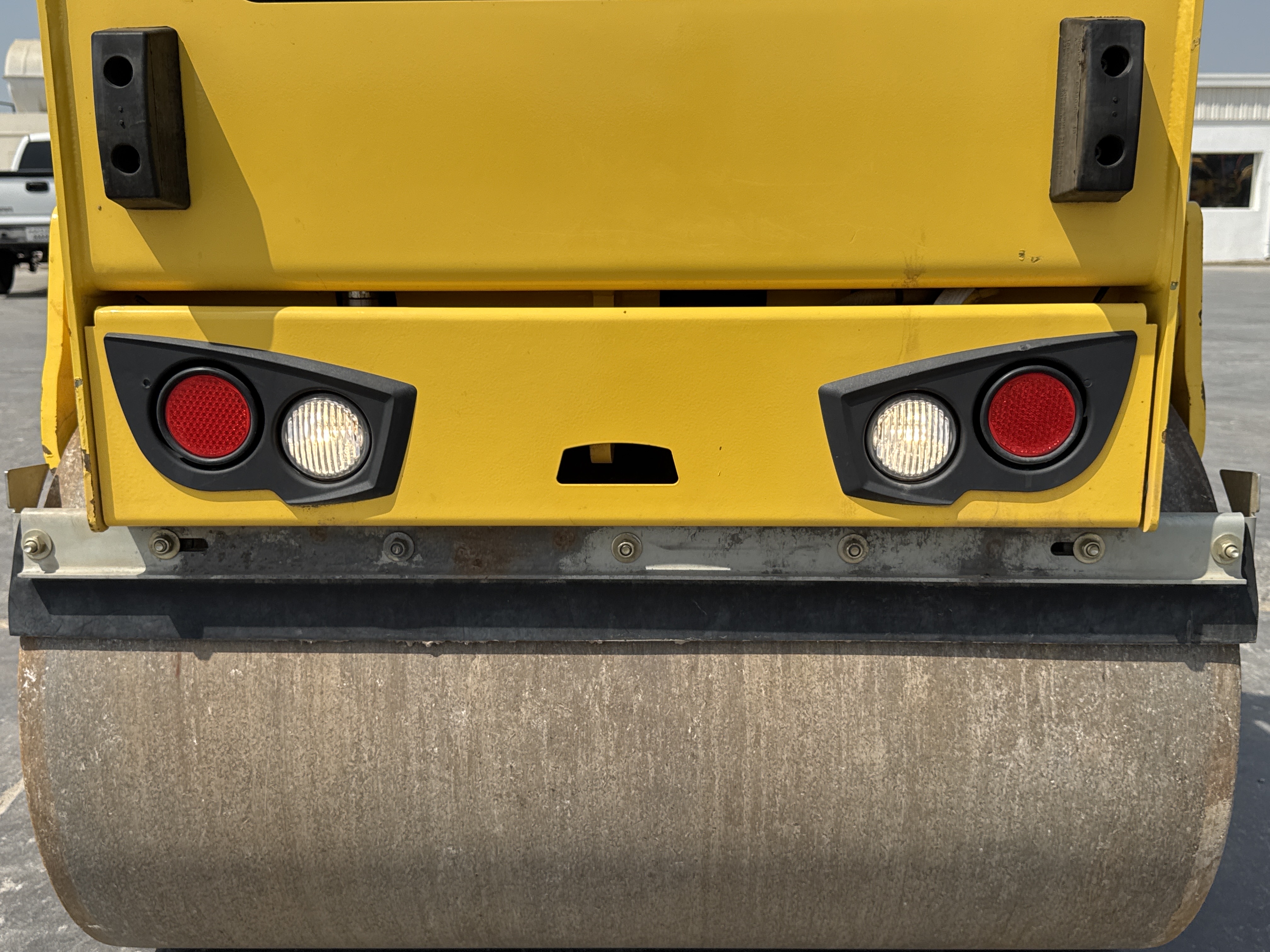 SRC-004-Bomag-BW-120-AD-5-Tandem-rollers-inspection-Electronics-Lights-and-signals-2