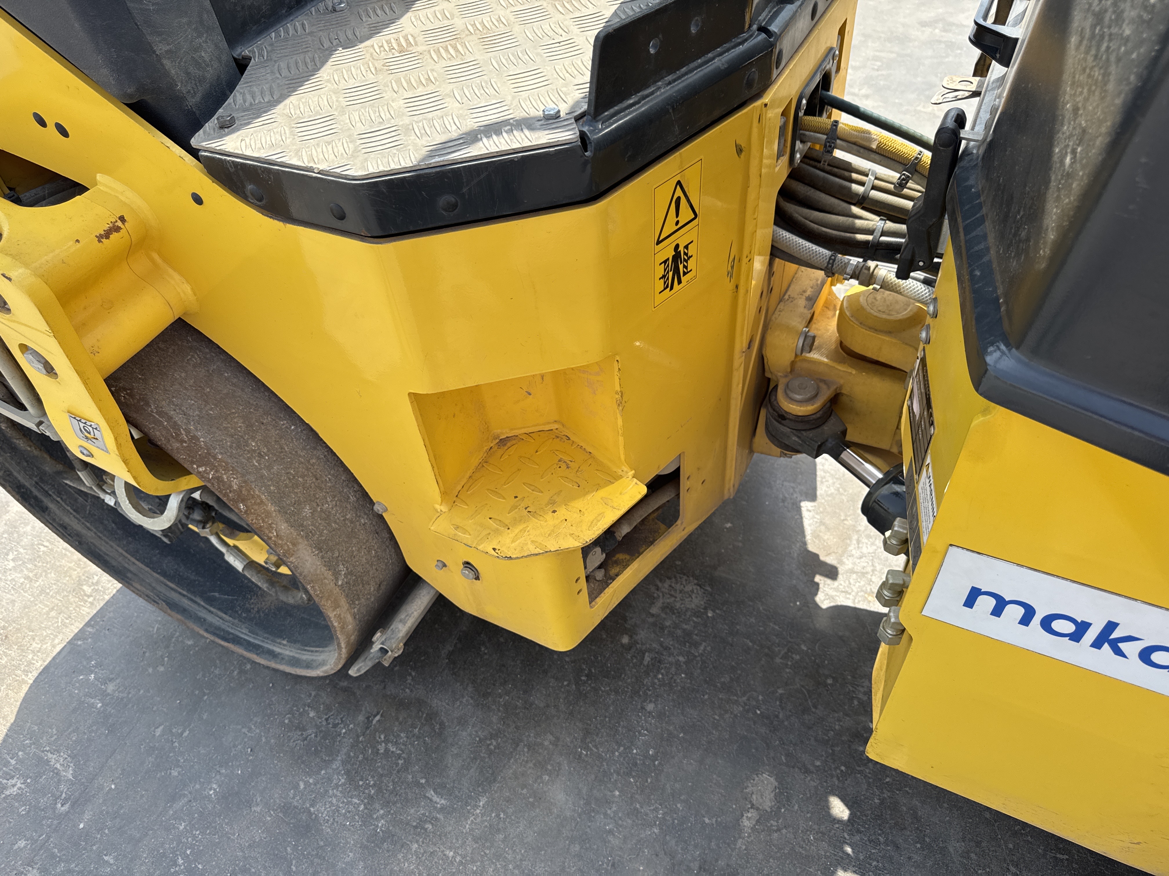 SRC-004-Bomag-BW-120-AD-5-Tandem-rollers-inspection-Structure-Steps/ladders-2