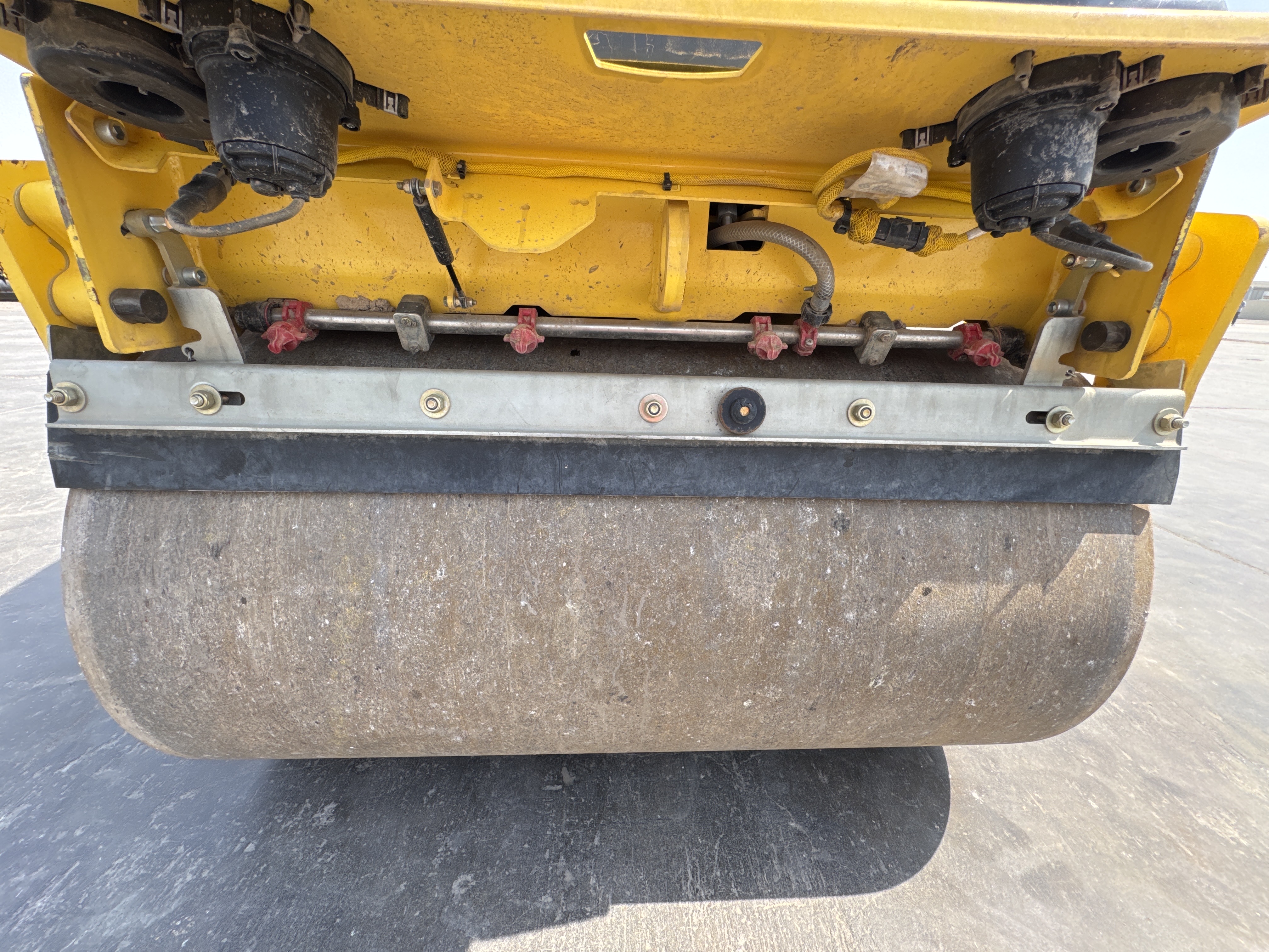 SRC-004-Bomag-BW-120-AD-5-Tandem-rollers-inspection-Structure-Front-scrapers-2