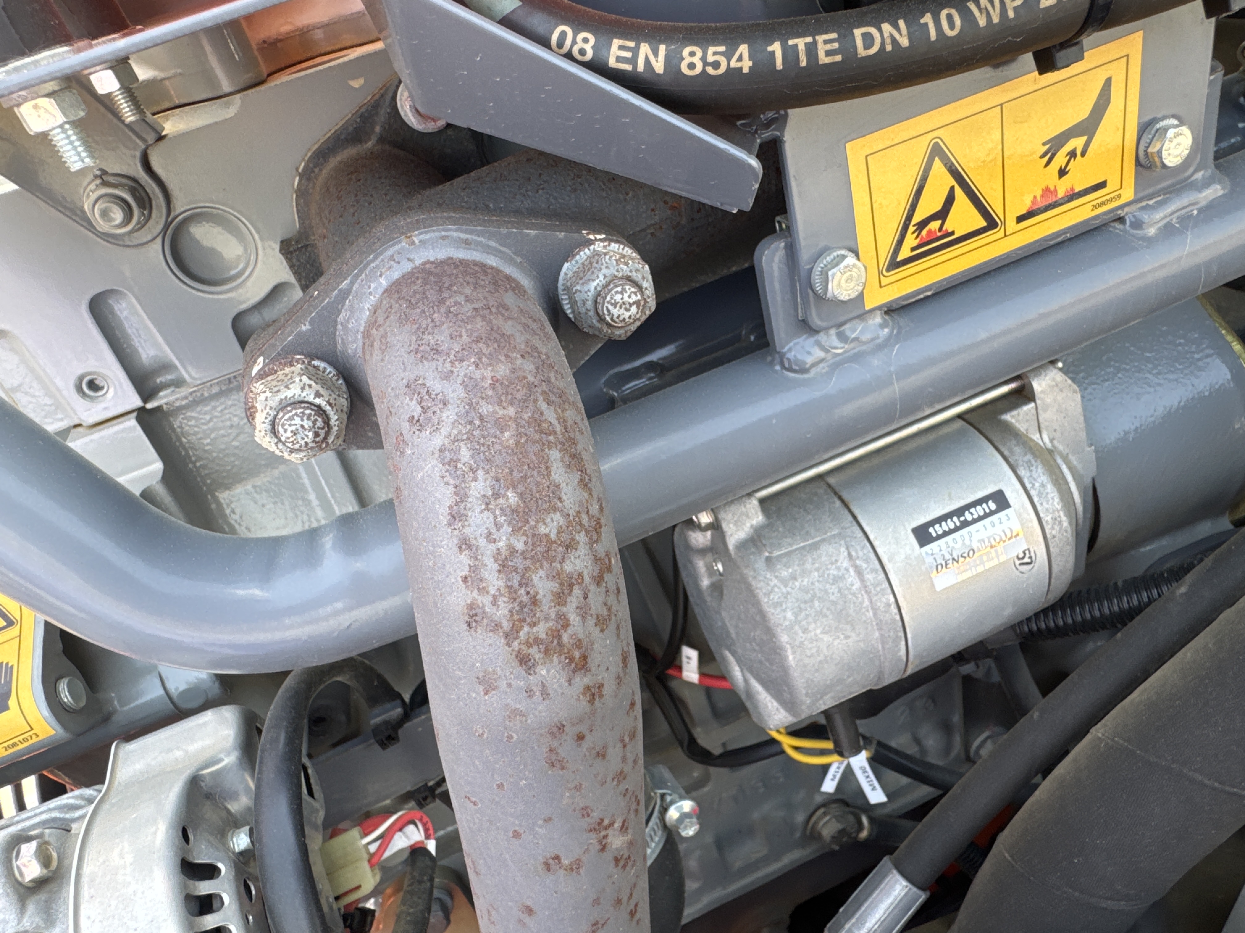 SRC-002-Hamm-HD-12-VV-Tandem-rollers-inspection-Engine-Exhaust-system-2