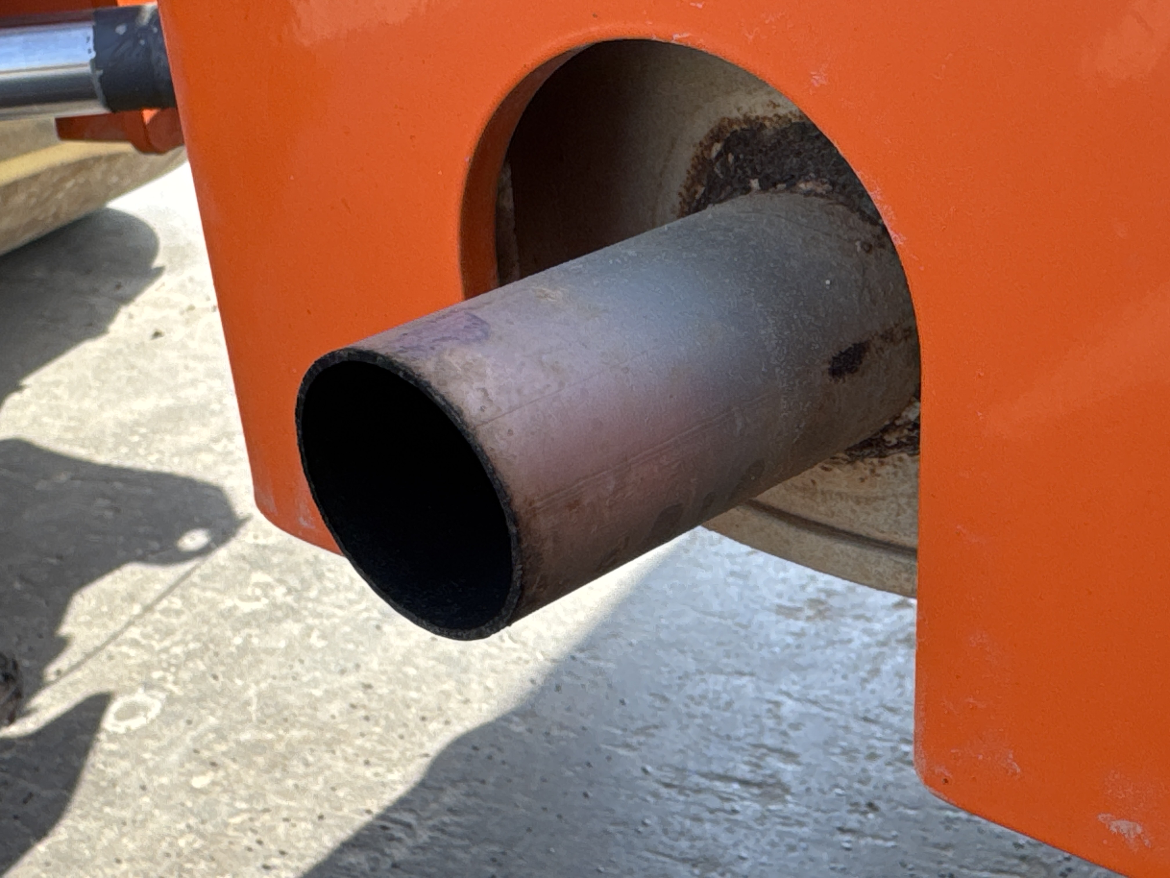 SRC-002-Hamm-HD-12-VV-Tandem-rollers-inspection-Engine-Exhaust-system-2