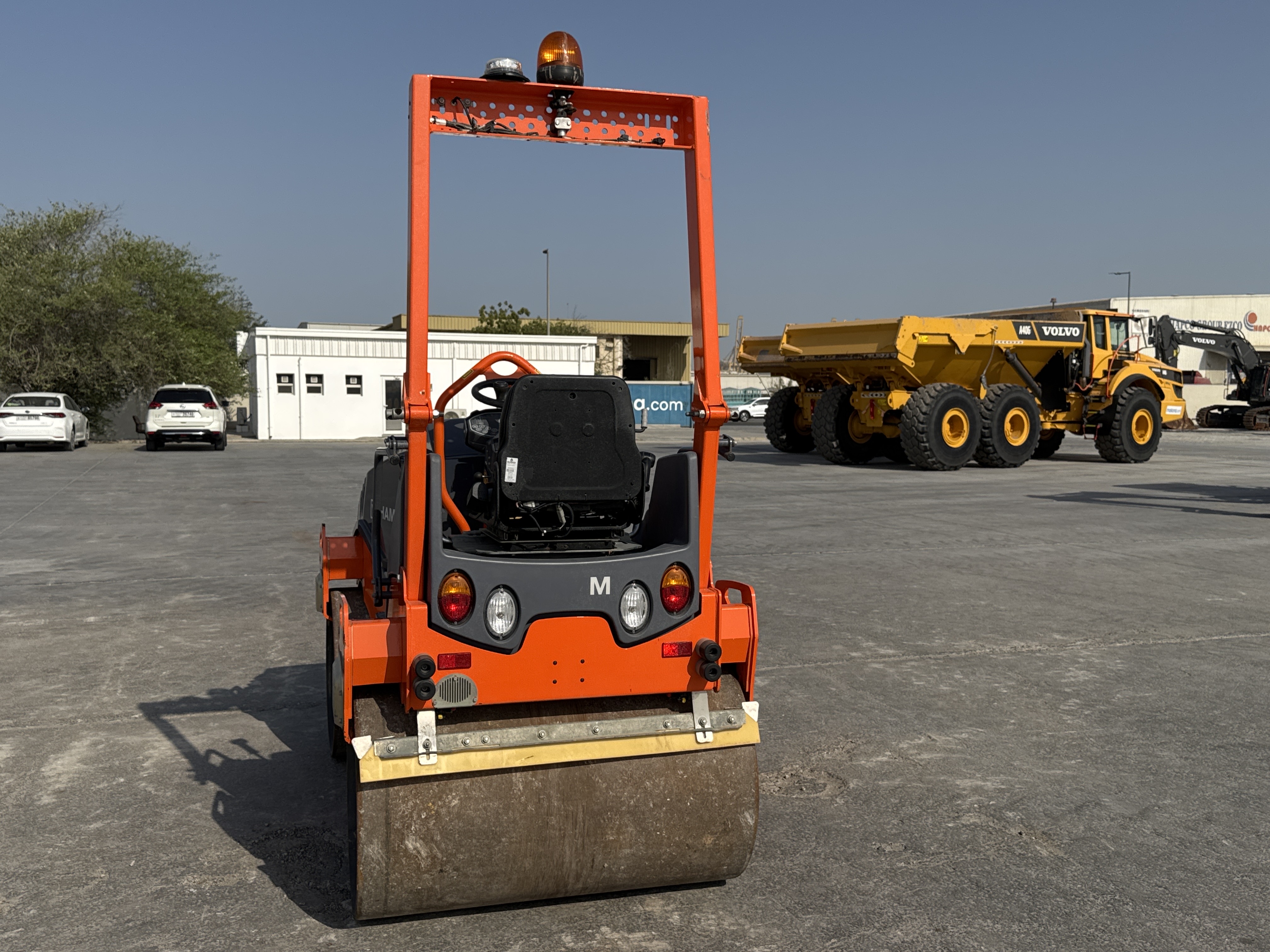 SRC-002-Hamm-HD-12-VV-Tandem-rollers-inspection-Structure-Paint-2