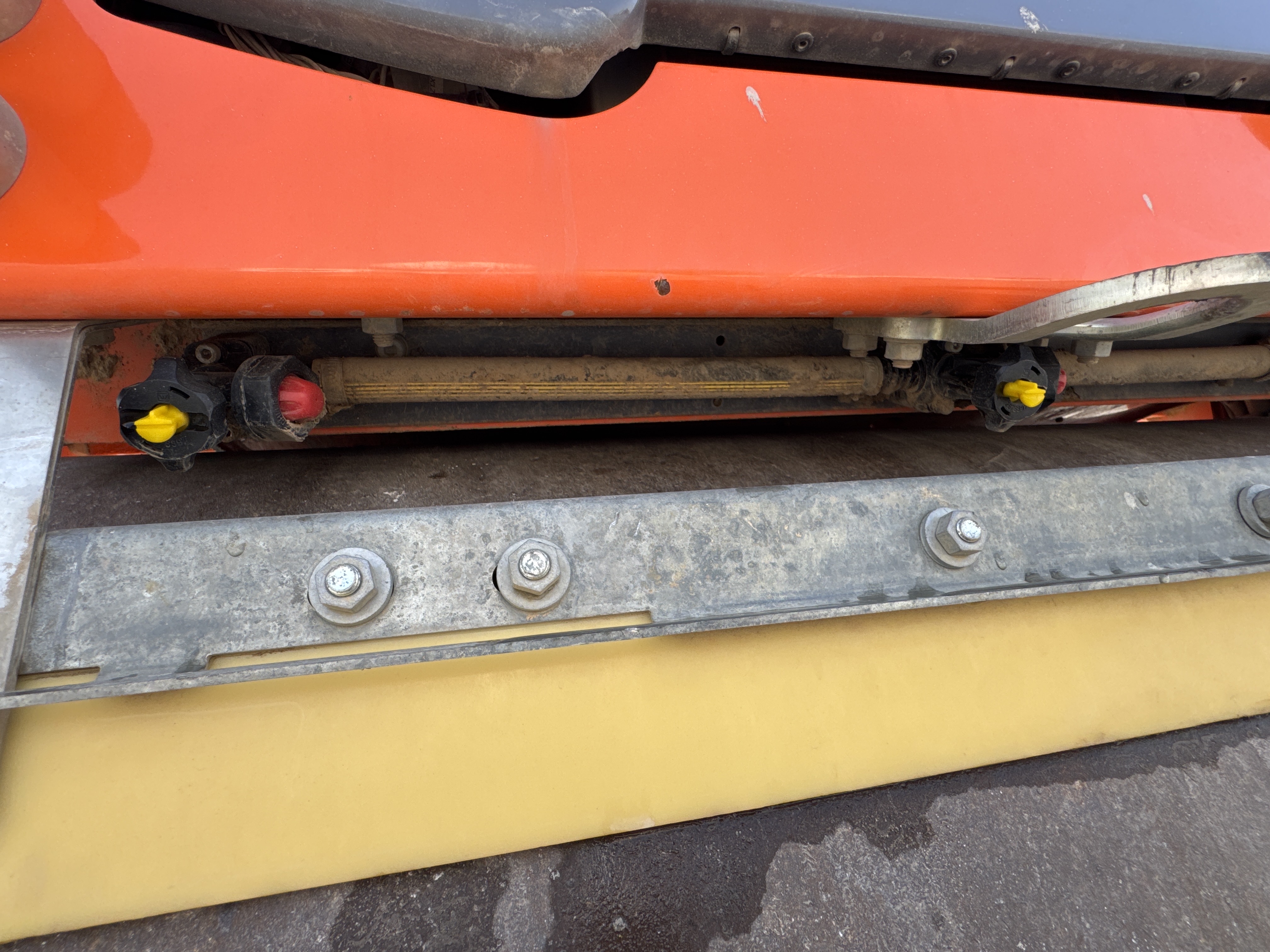 SRC-002-Hamm-HD-12-VV-Tandem-rollers-inspection-Structure-Water-spraying-system-2
