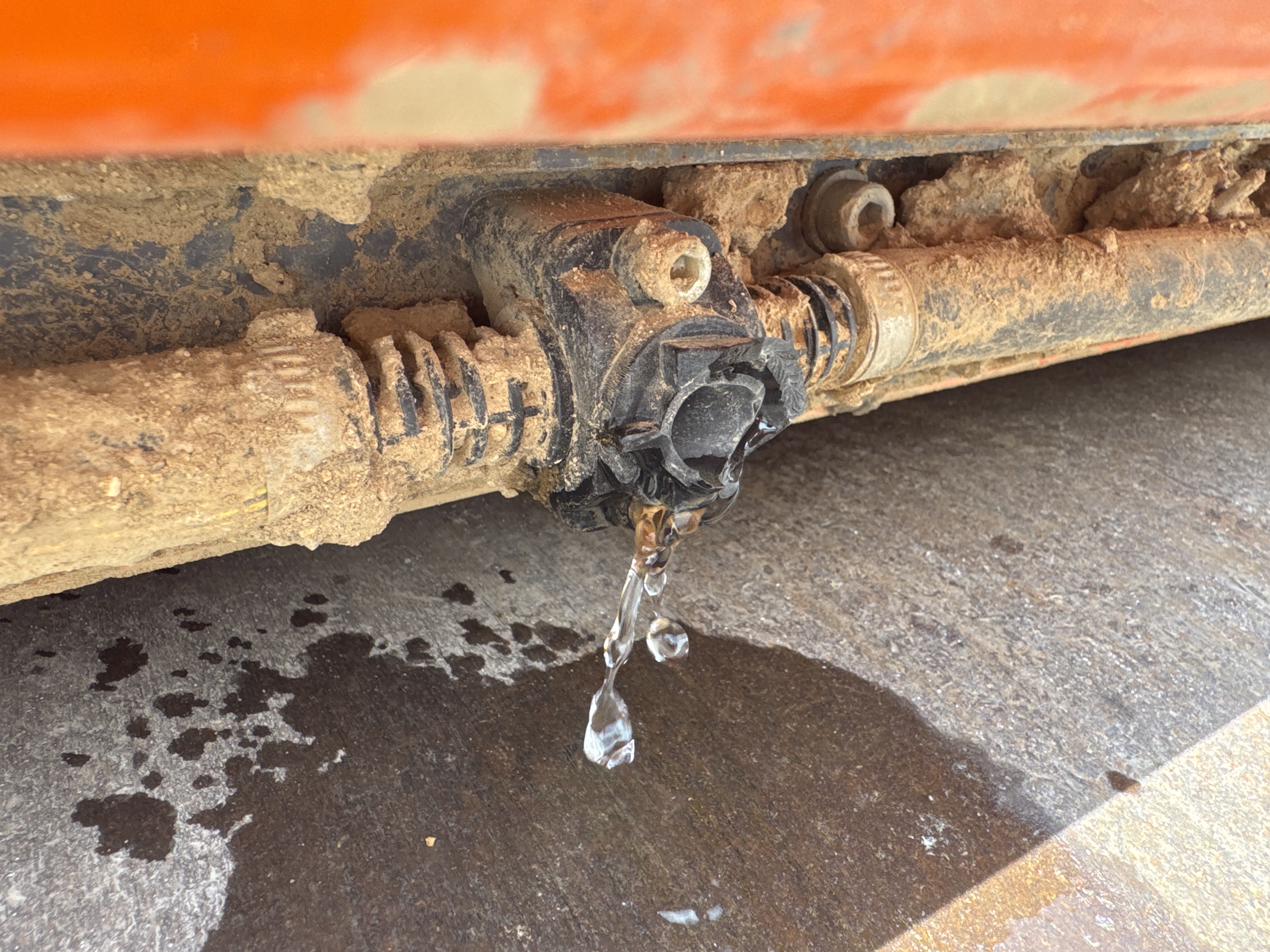 SRC-002-Hamm-HD-12-VV-Tandem-rollers-inspection-Structure-Water-spraying-system-2