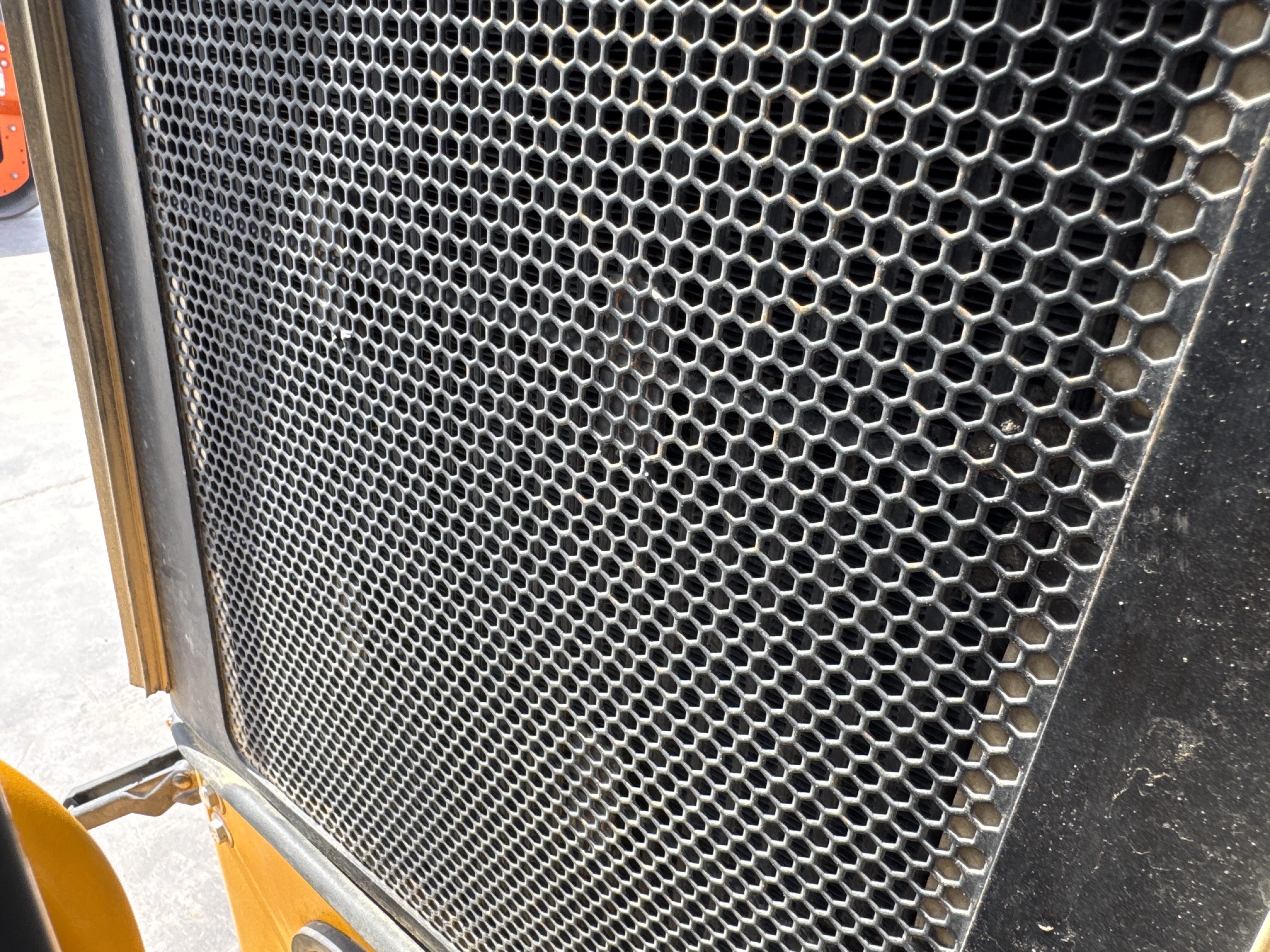 SRC-003-JCB-CT160-80-Tandem-rollers-inspection-Engine-Radiator,-condenser,-intercooler,-hydraulic-cooler-2