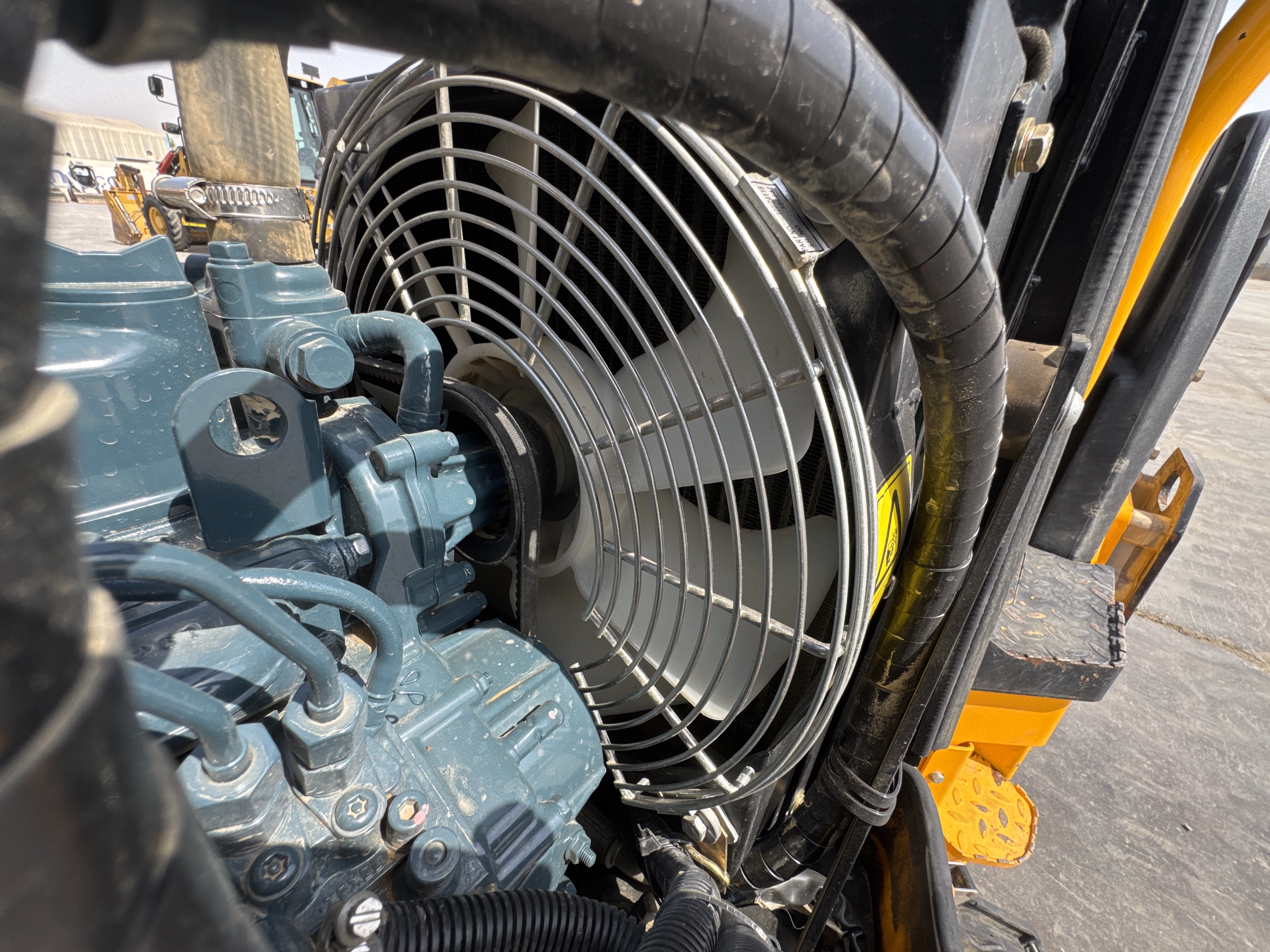 SRC-003-JCB-CT160-80-Tandem-rollers-inspection-Engine-Cooling-fan-and-fan-guard-2