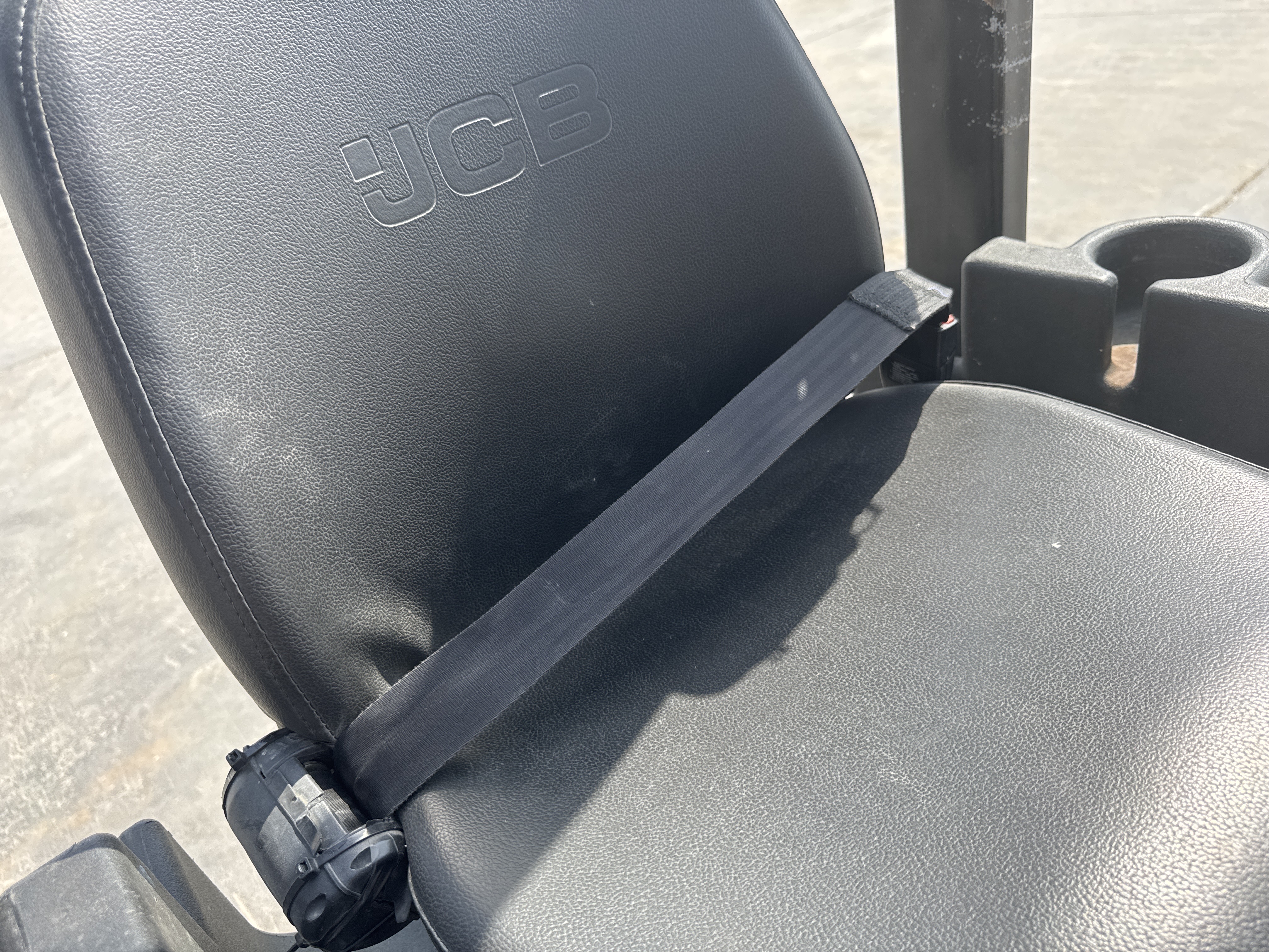 SRC-003-JCB-CT160-80-Tandem-rollers-inspection-Safety-Seat-belts-2