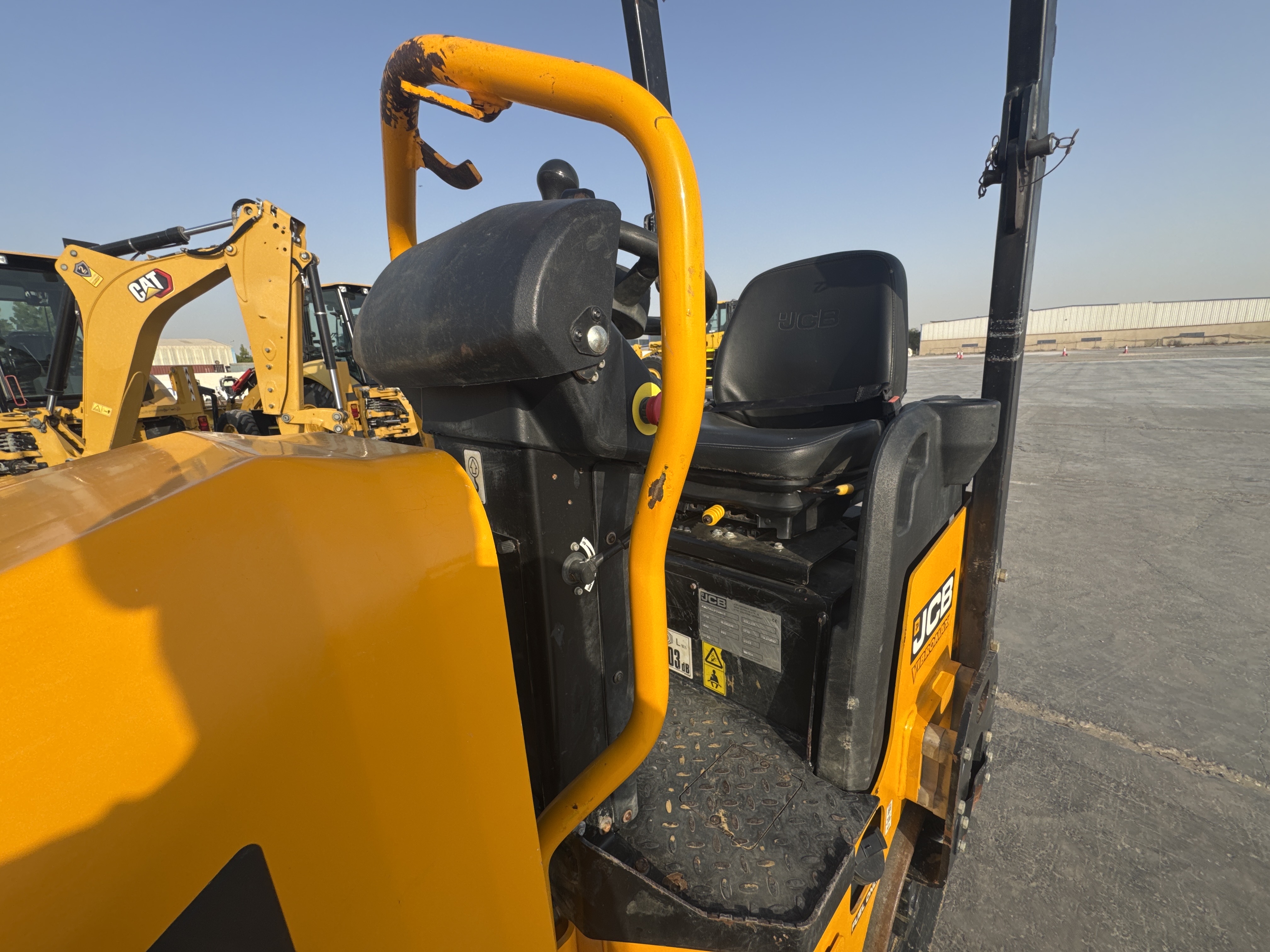 SRC-003-JCB-CT160-80-Tandem-rollers-inspection-Structure-Handrails-2