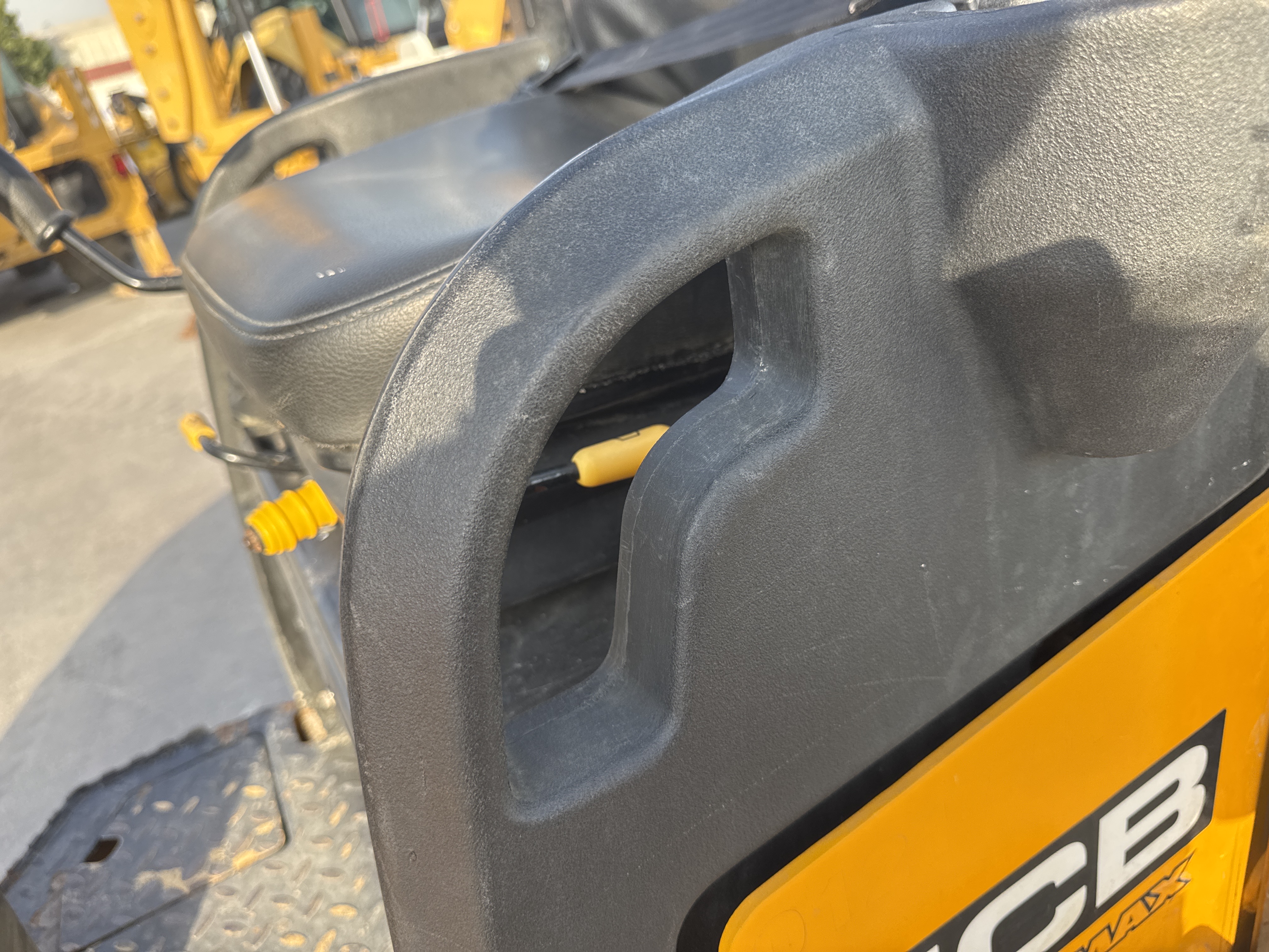 SRC-003-JCB-CT160-80-Tandem-rollers-inspection-Structure-Handrails-2