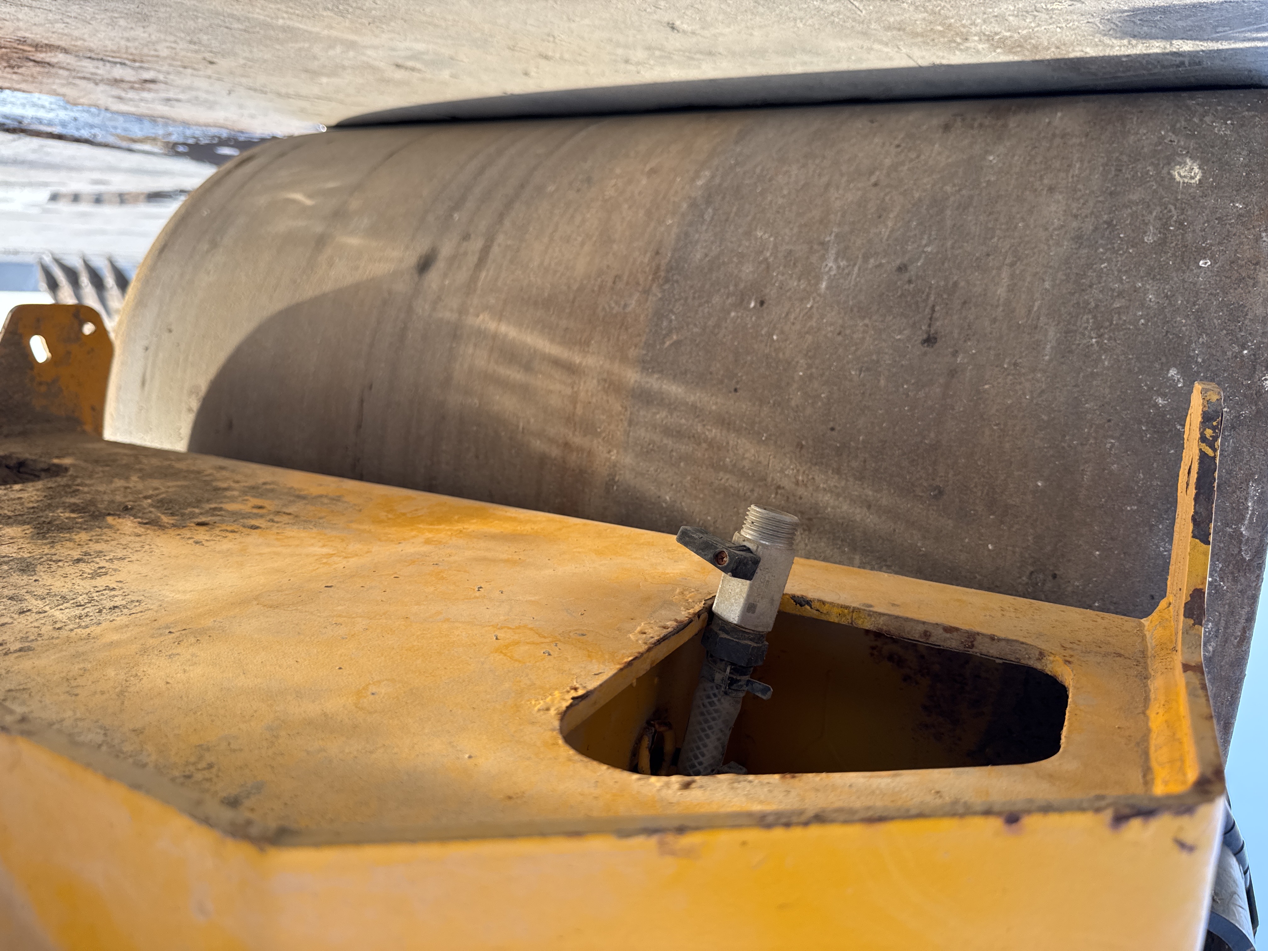 SRC-003-JCB-CT160-80-Tandem-rollers-inspection-Structure-Rear-scrapers-2