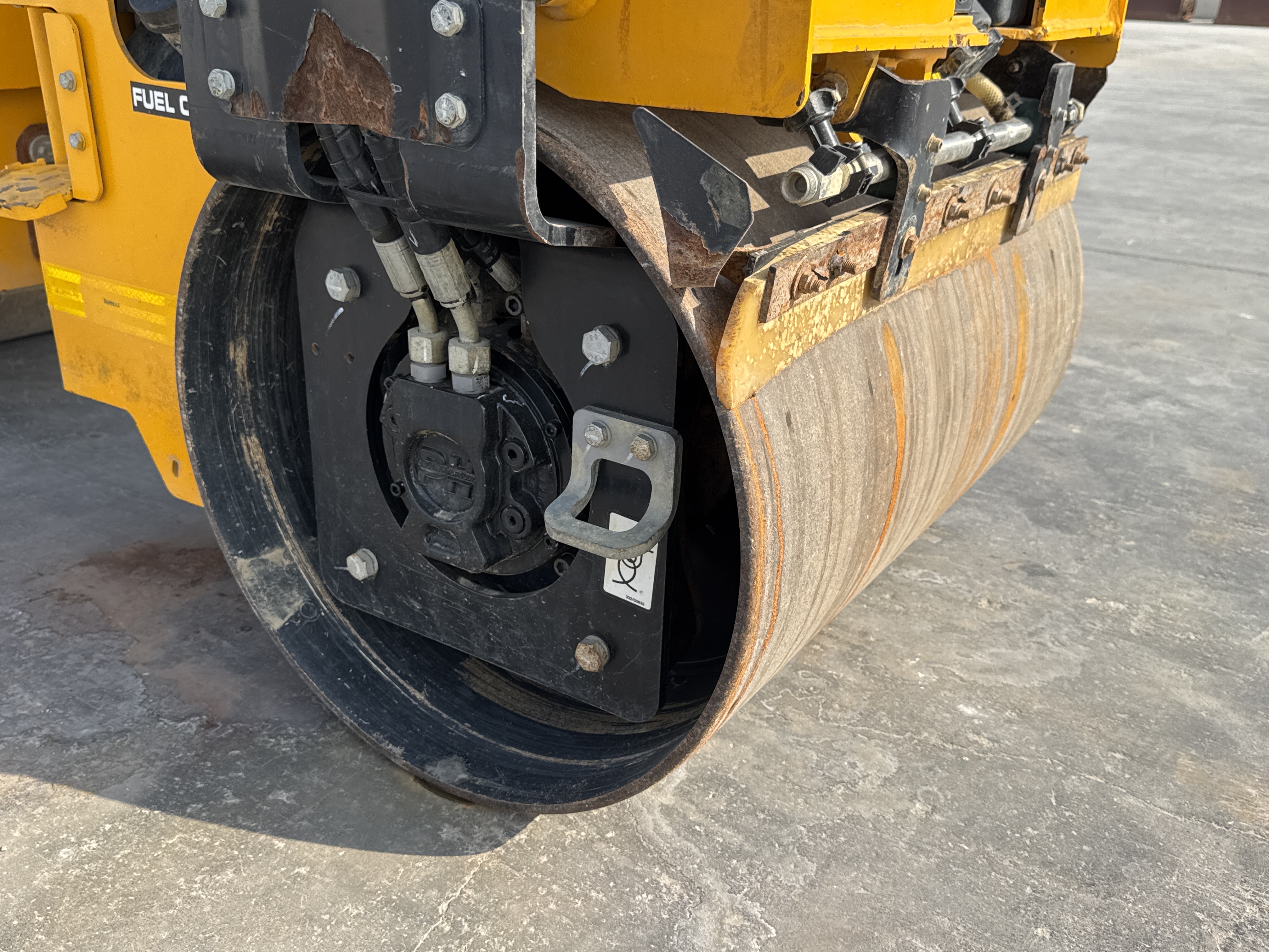 SRC-003-JCB-CT160-80-Tandem-rollers-inspection-Chassis-Rear-drum-2