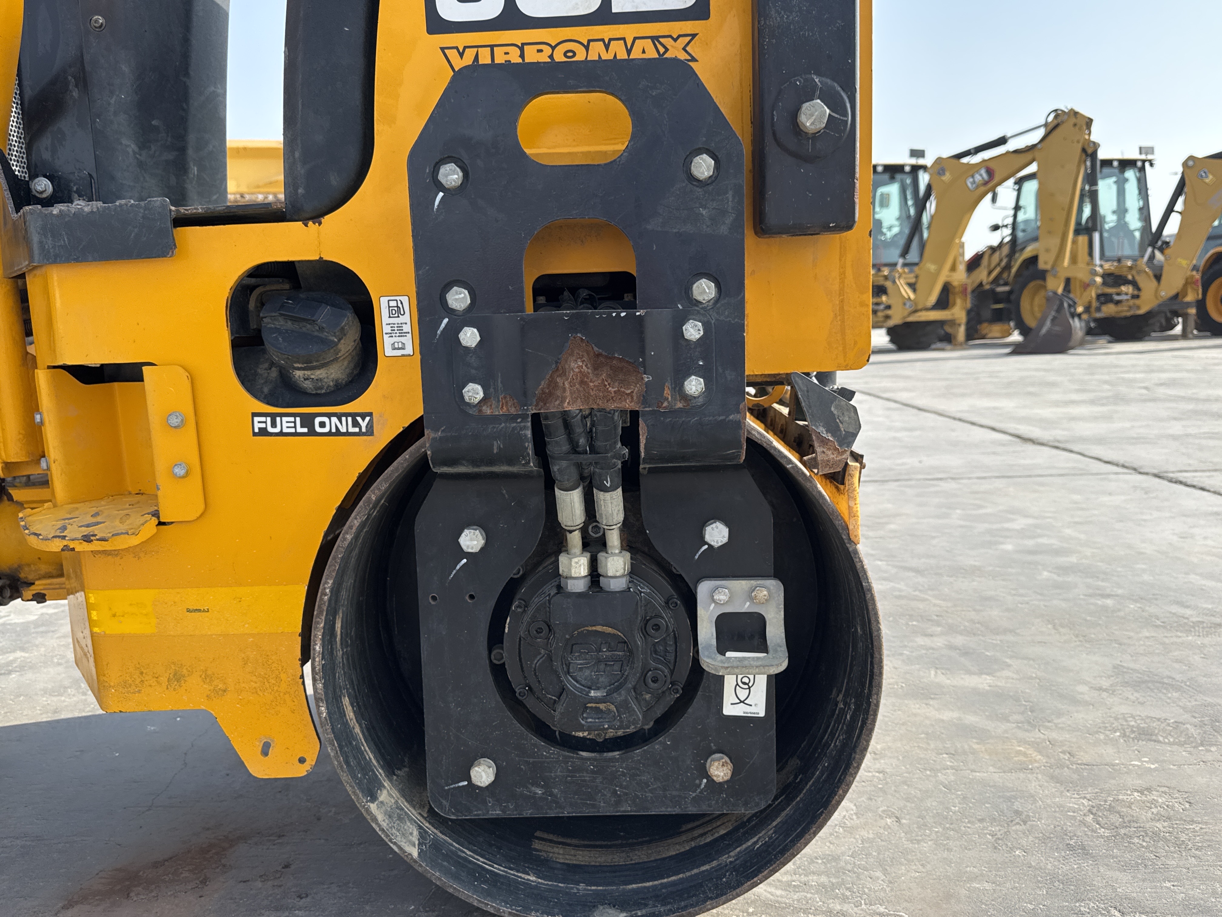 SRC-003-JCB-CT160-80-Tandem-rollers-inspection-Chassis-Rear-drum-forks-2
