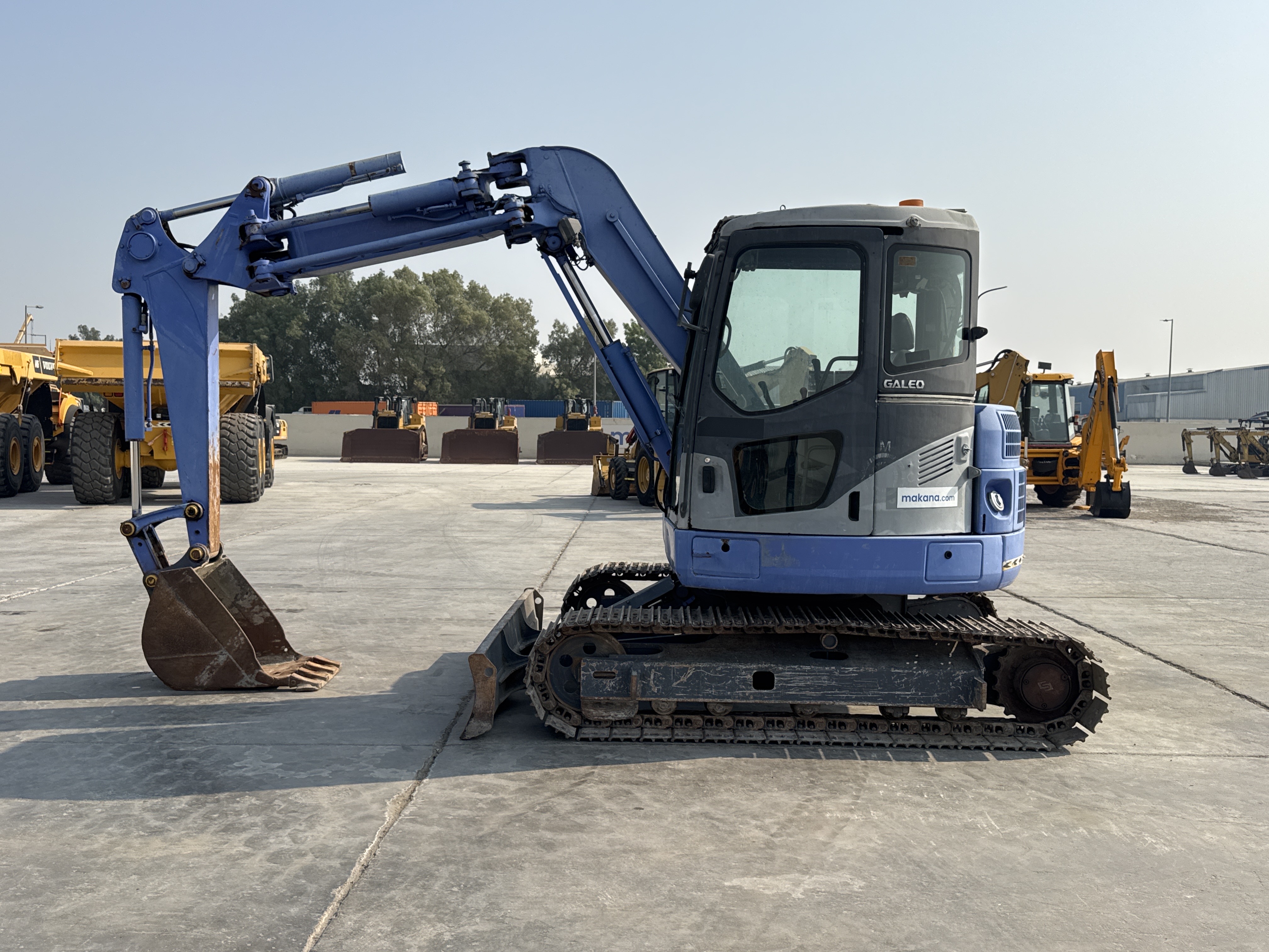 MNX-005-Komatsu-PC78UU-6-Mini-excavators-inspection-Structure-Paint-2