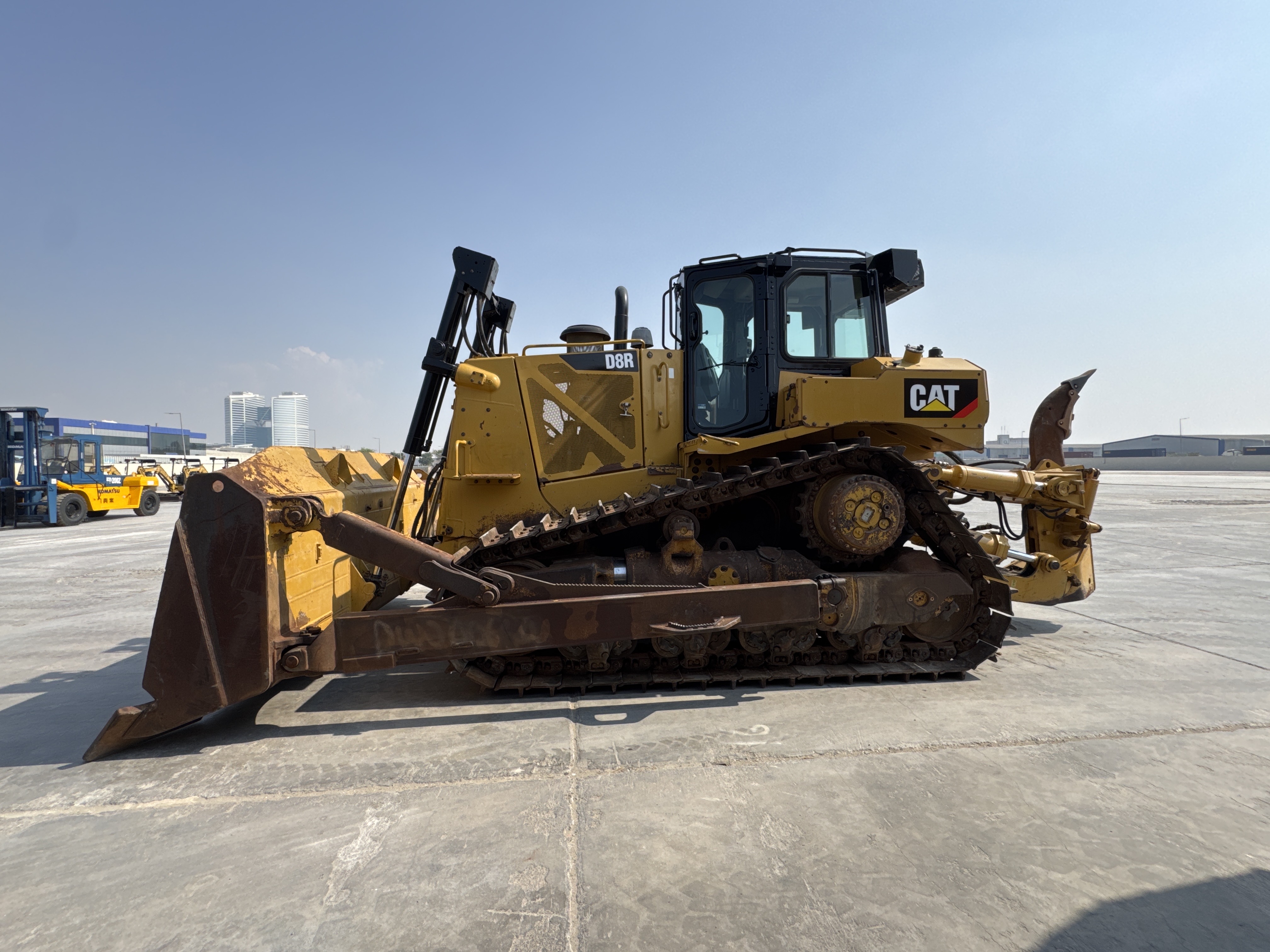 CDB-005-Cat-D8R-Crawler-dozers-inspection-Structure-Paint-2