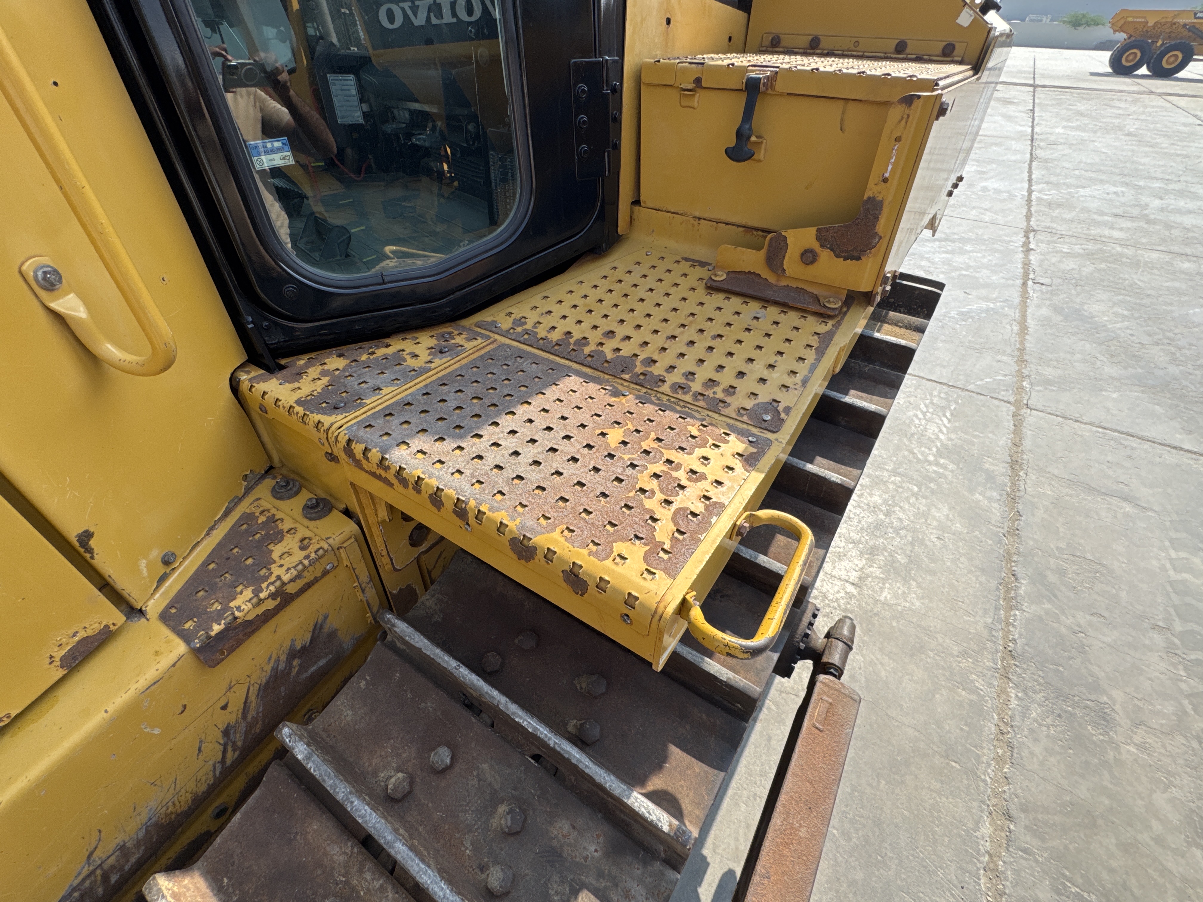 CDB-005-Cat-D8R-Crawler-dozers-inspection-Structure-Steps/ladders-2
