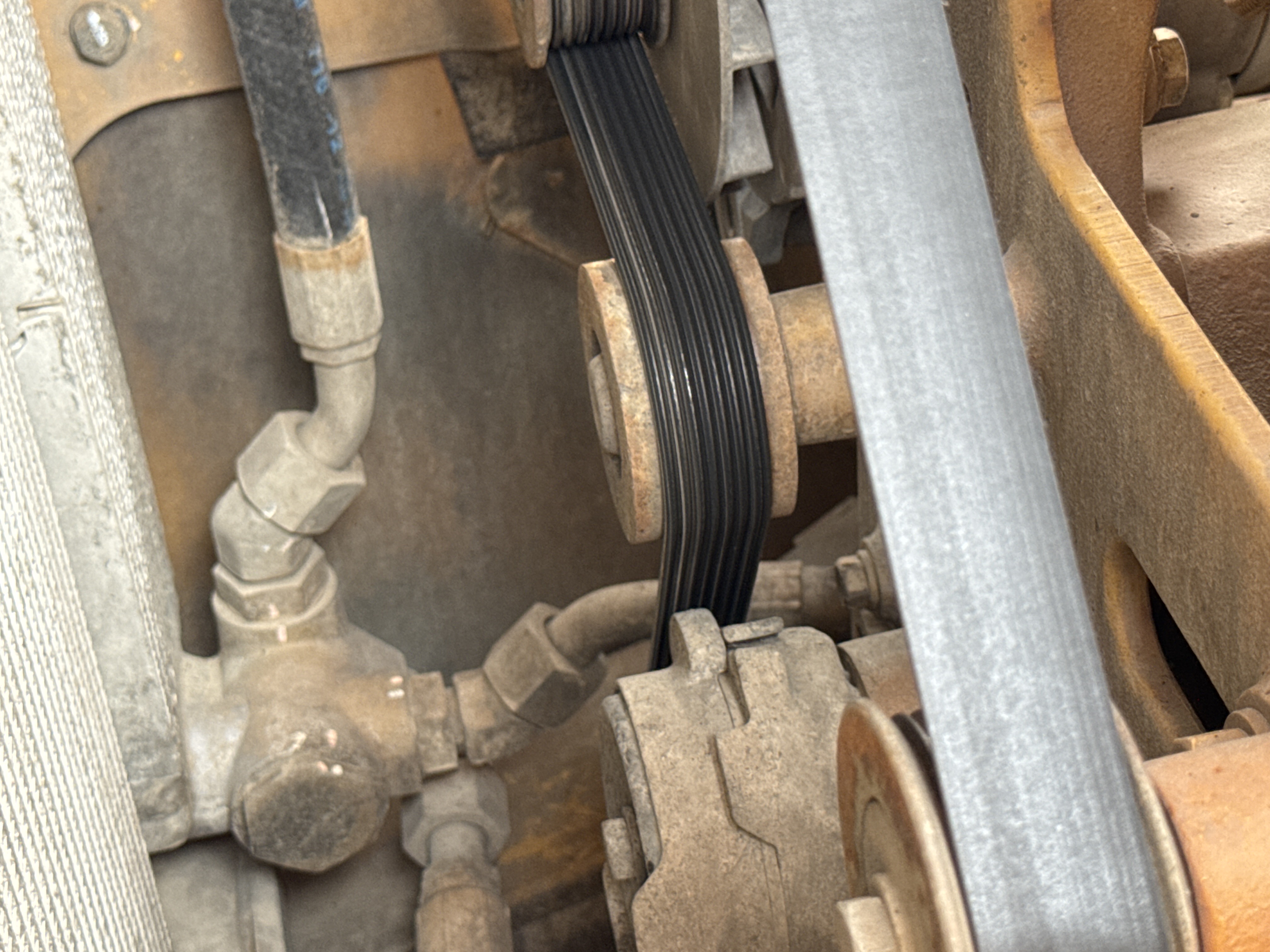 CDB-005-Cat-D8R-Crawler-dozers-inspection-Engine-Belts-2