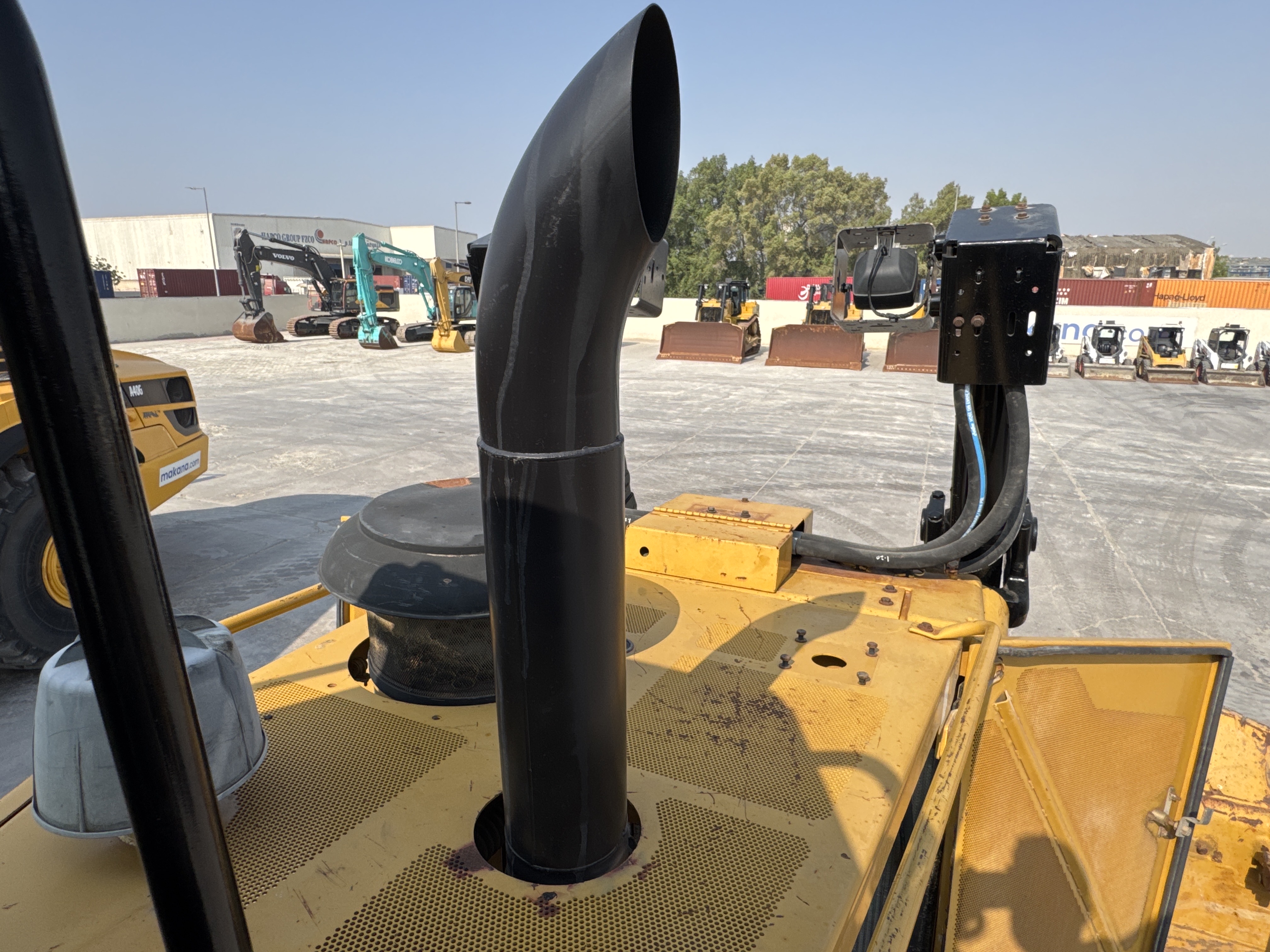 CDB-005-Cat-D8R-Crawler-dozers-inspection-Engine-Exhaust-system-2