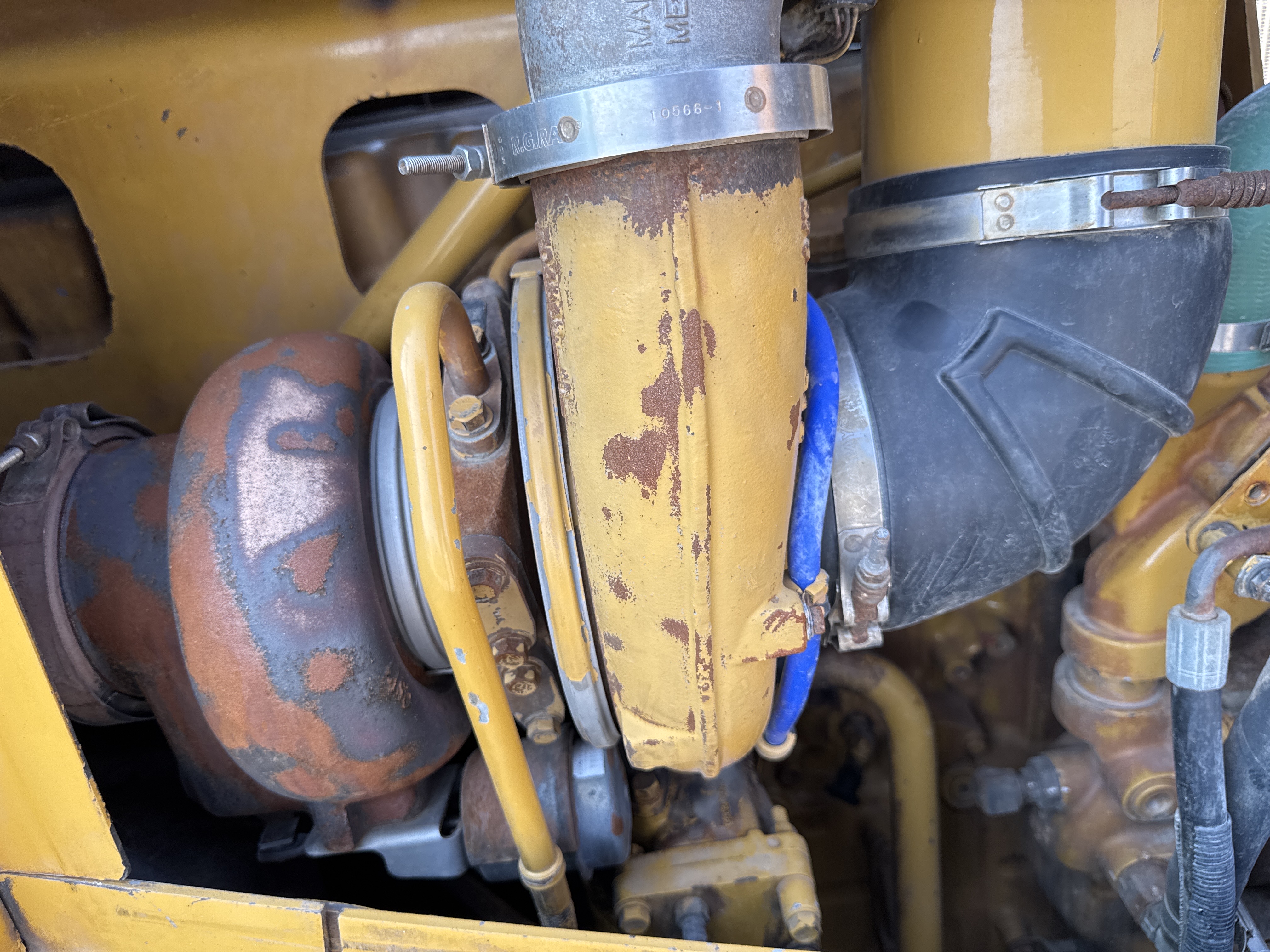 CDB-005-Cat-D8R-Crawler-dozers-inspection-Engine-Turbo-2