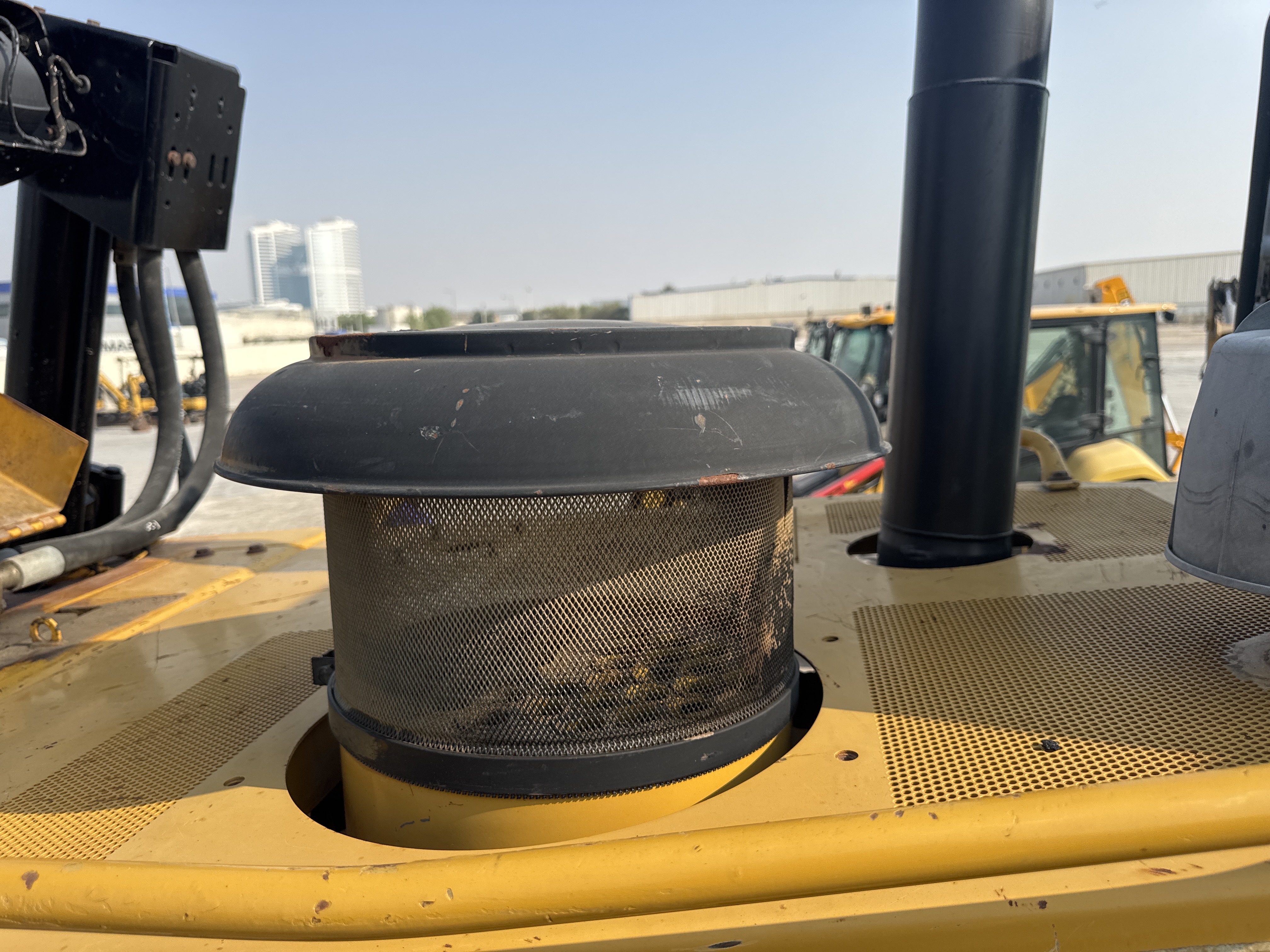 CDB-005-Cat-D8R-Crawler-dozers-inspection-Engine-Air-intake-system-2