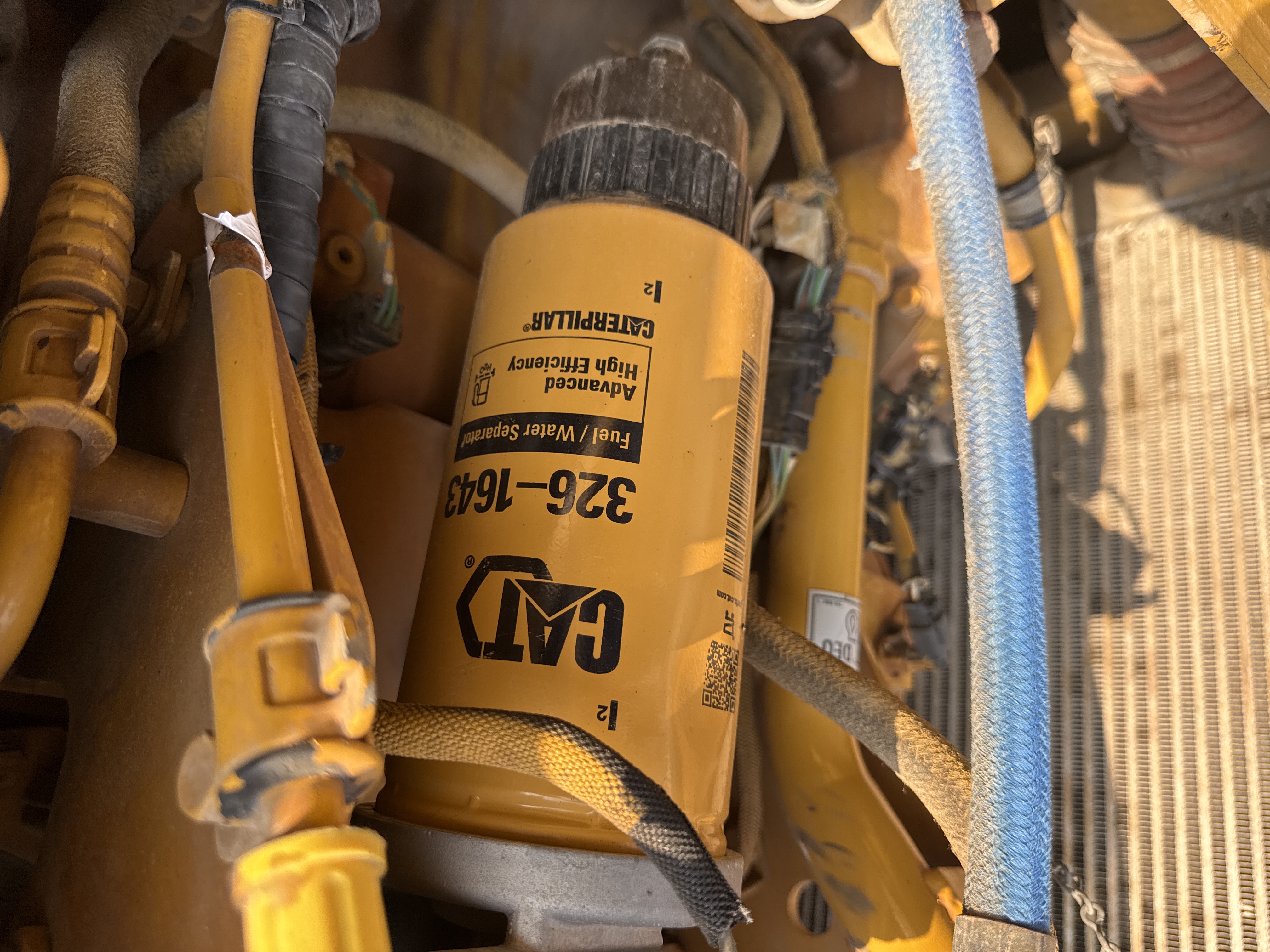 CDB-005-Cat-D8R-Crawler-dozers-inspection-Engine-Fuel-leaks-2