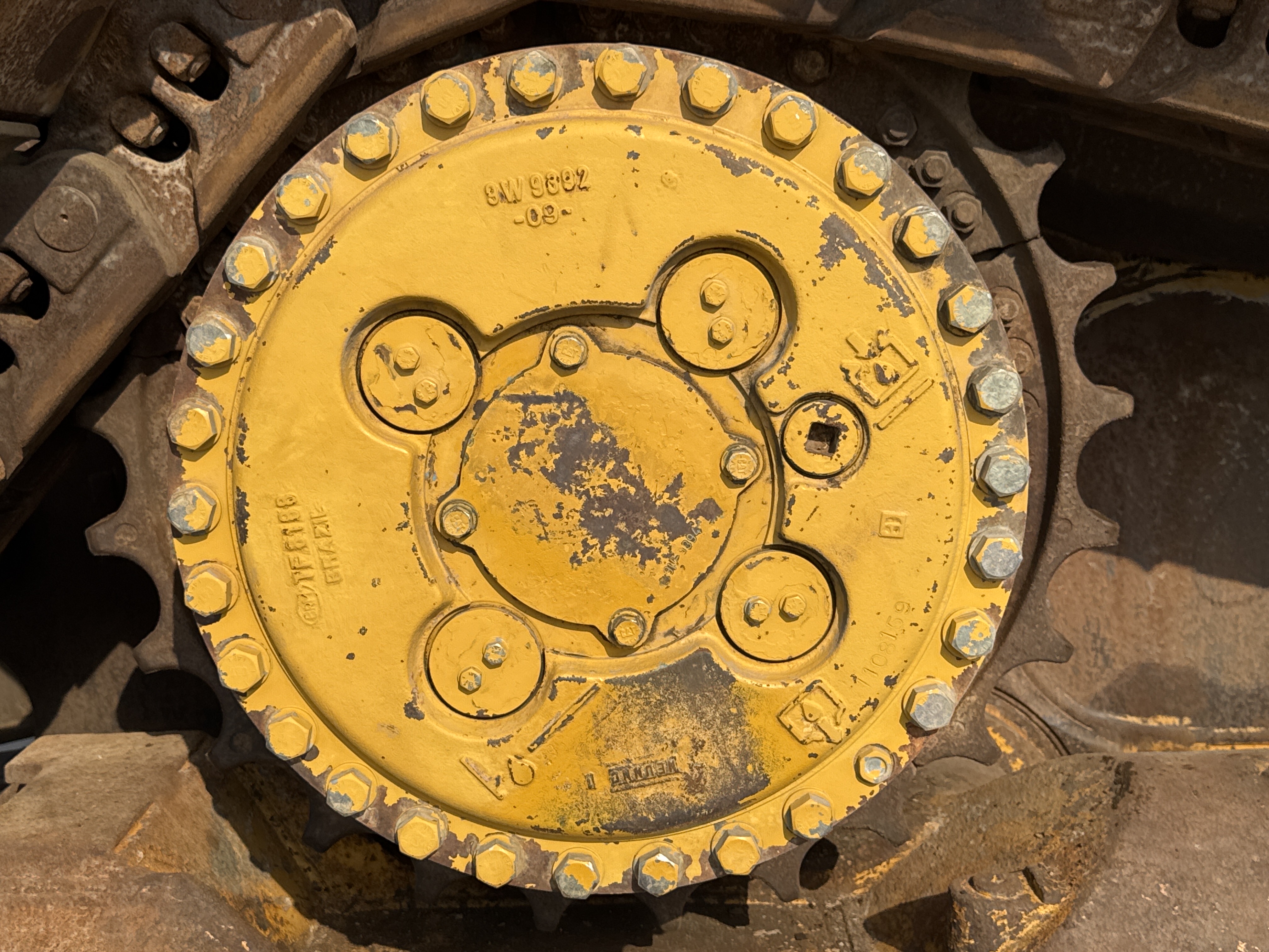 CDB-005-Cat-D8R-Crawler-dozers-inspection-Undercarriage-Final-drive-2