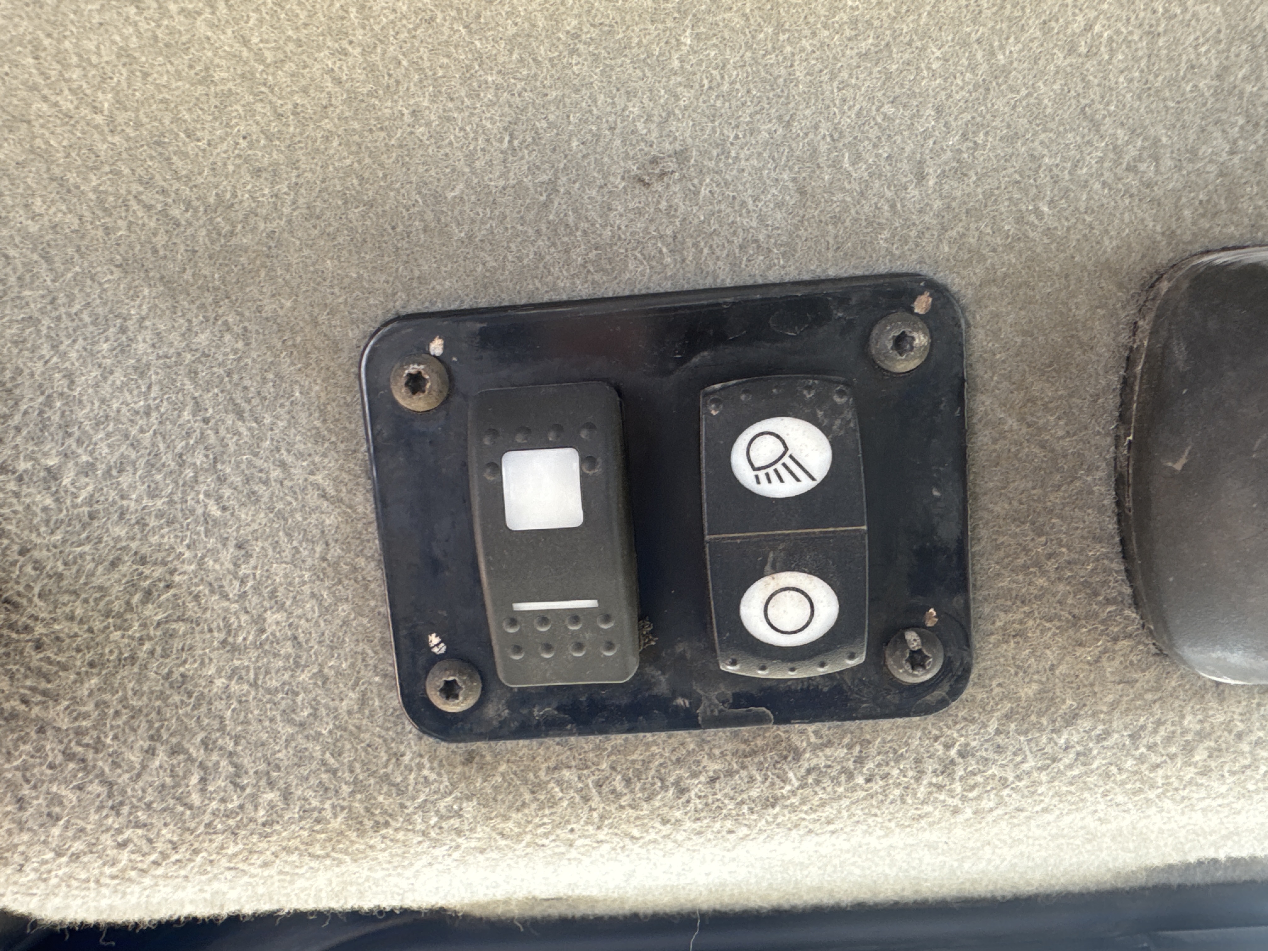 CDB-005-Cat-D8R-Crawler-dozers-inspection-Cabin-Electronic-instrument-board-2