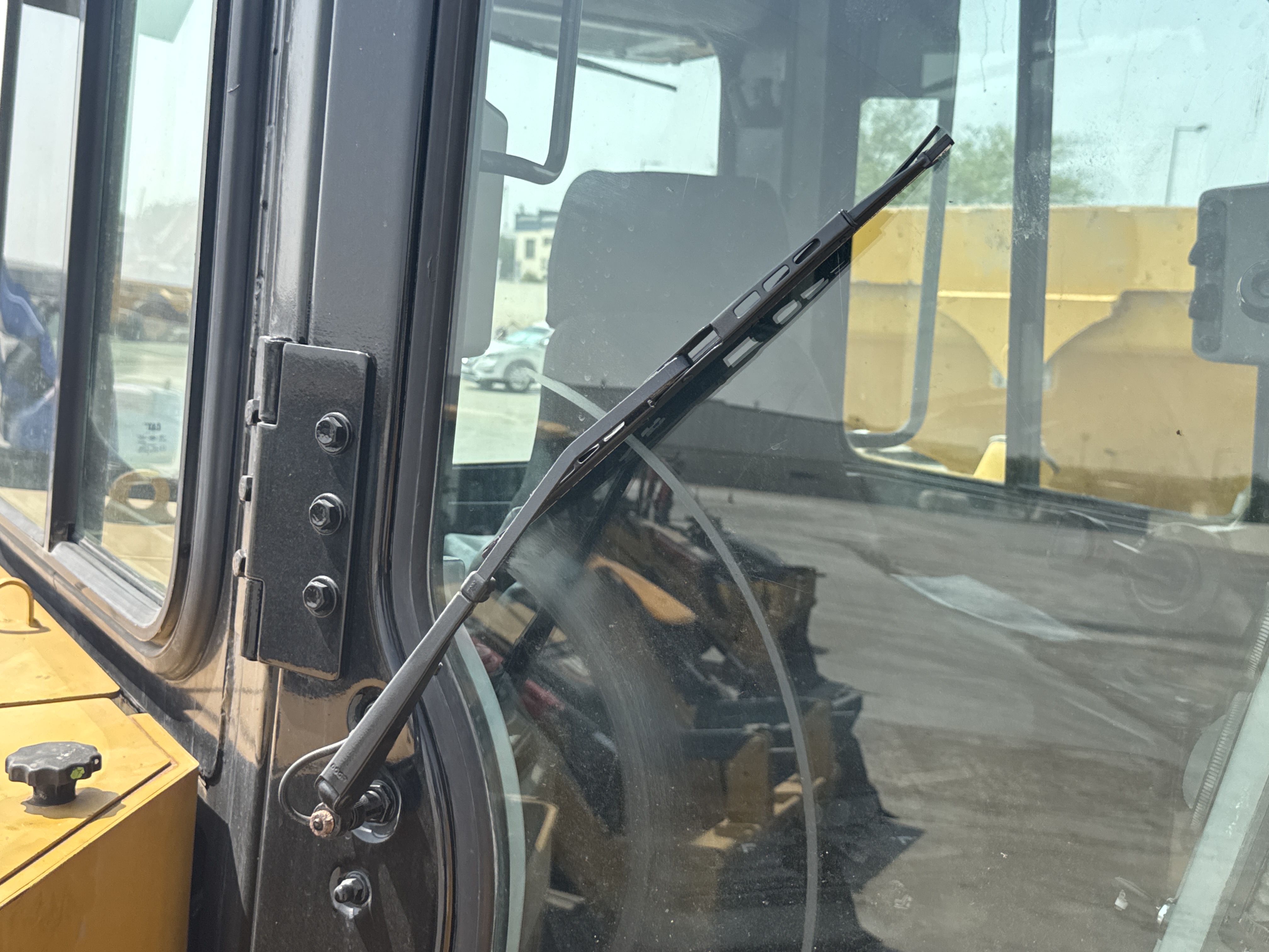 CDB-005-Cat-D8R-Crawler-dozers-inspection-Electronics-Wipers-2