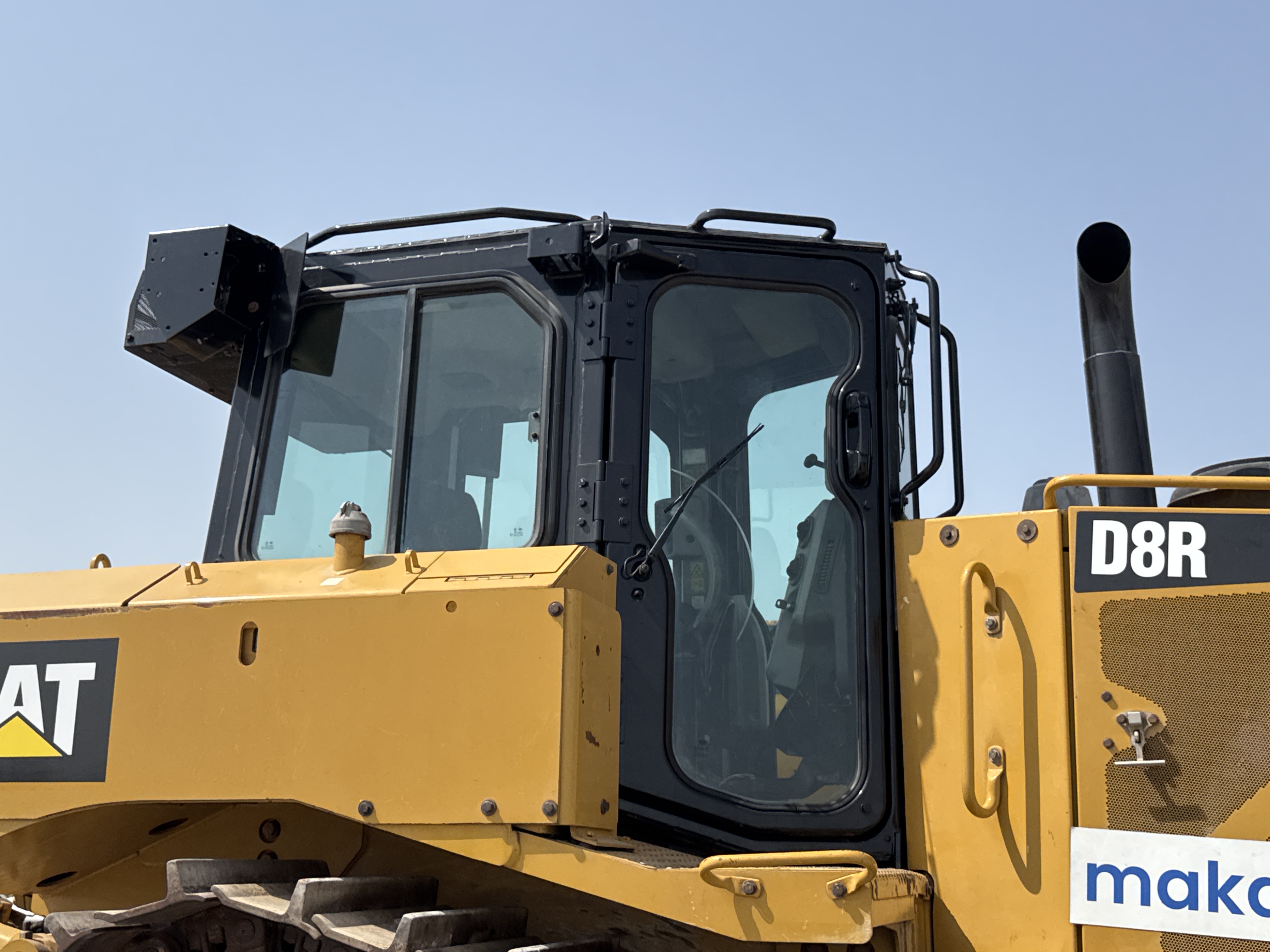 CDB-005-Cat-D8R-Crawler-dozers-inspection-Safety-Glass-2