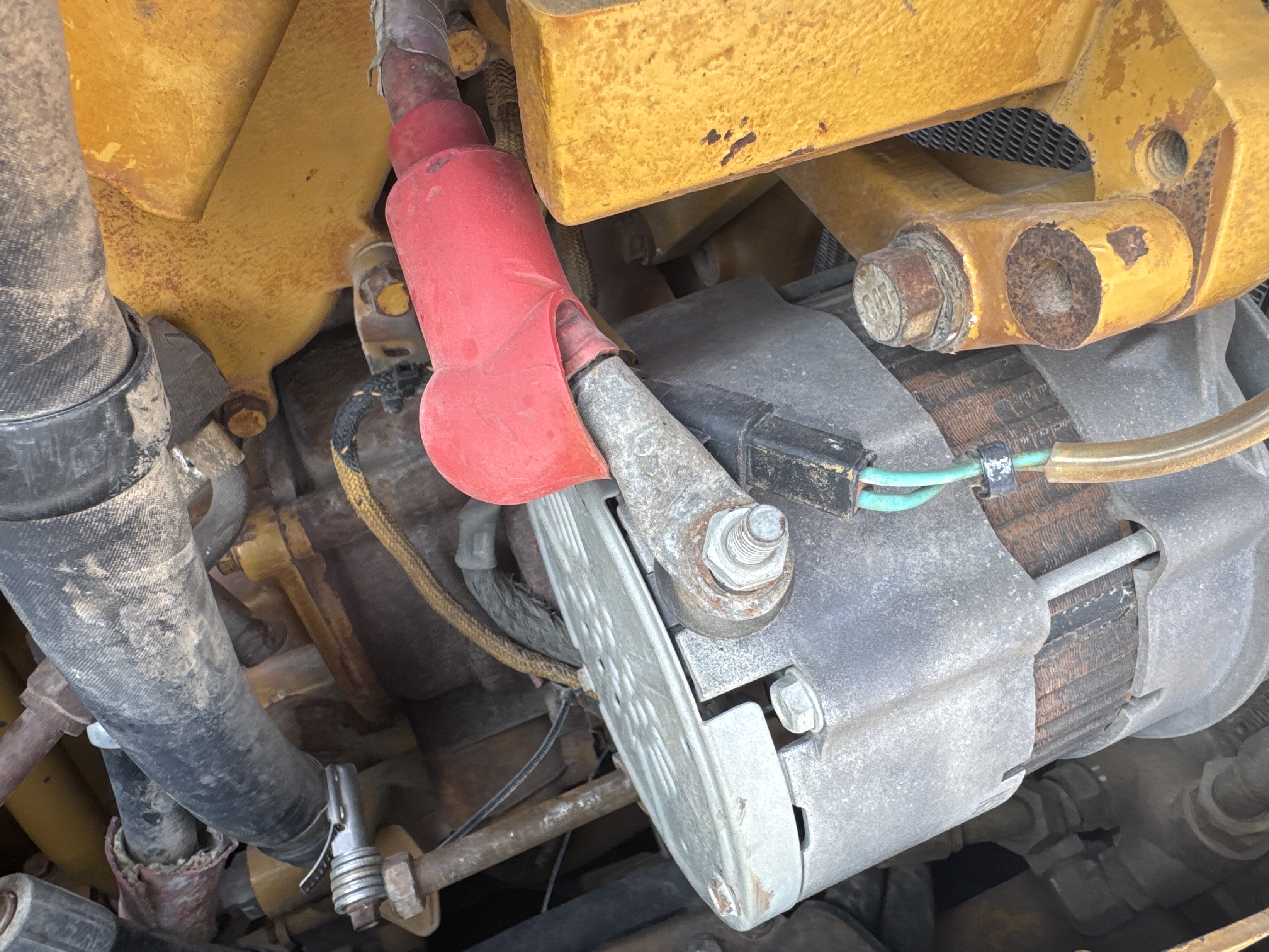 CDB-005-Cat-D8R-Crawler-dozers-inspection-Electronics-Main-harness-2