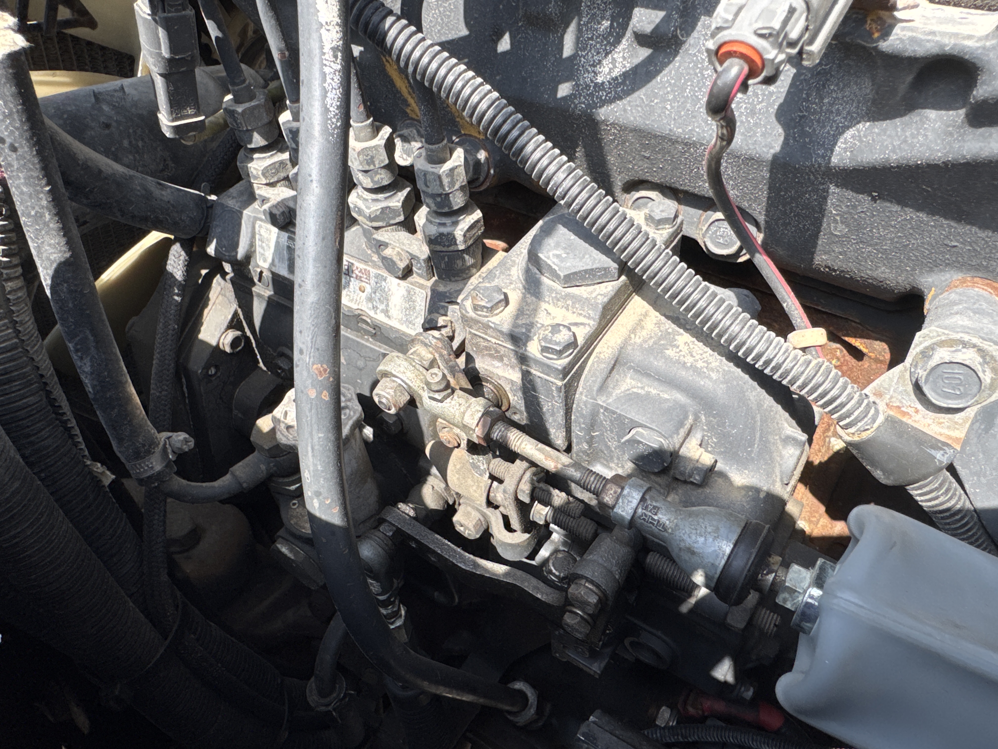 MNX-005-Komatsu-PC78UU-6-Mini-excavators-inspection-Engine-Fuel-leaks-2