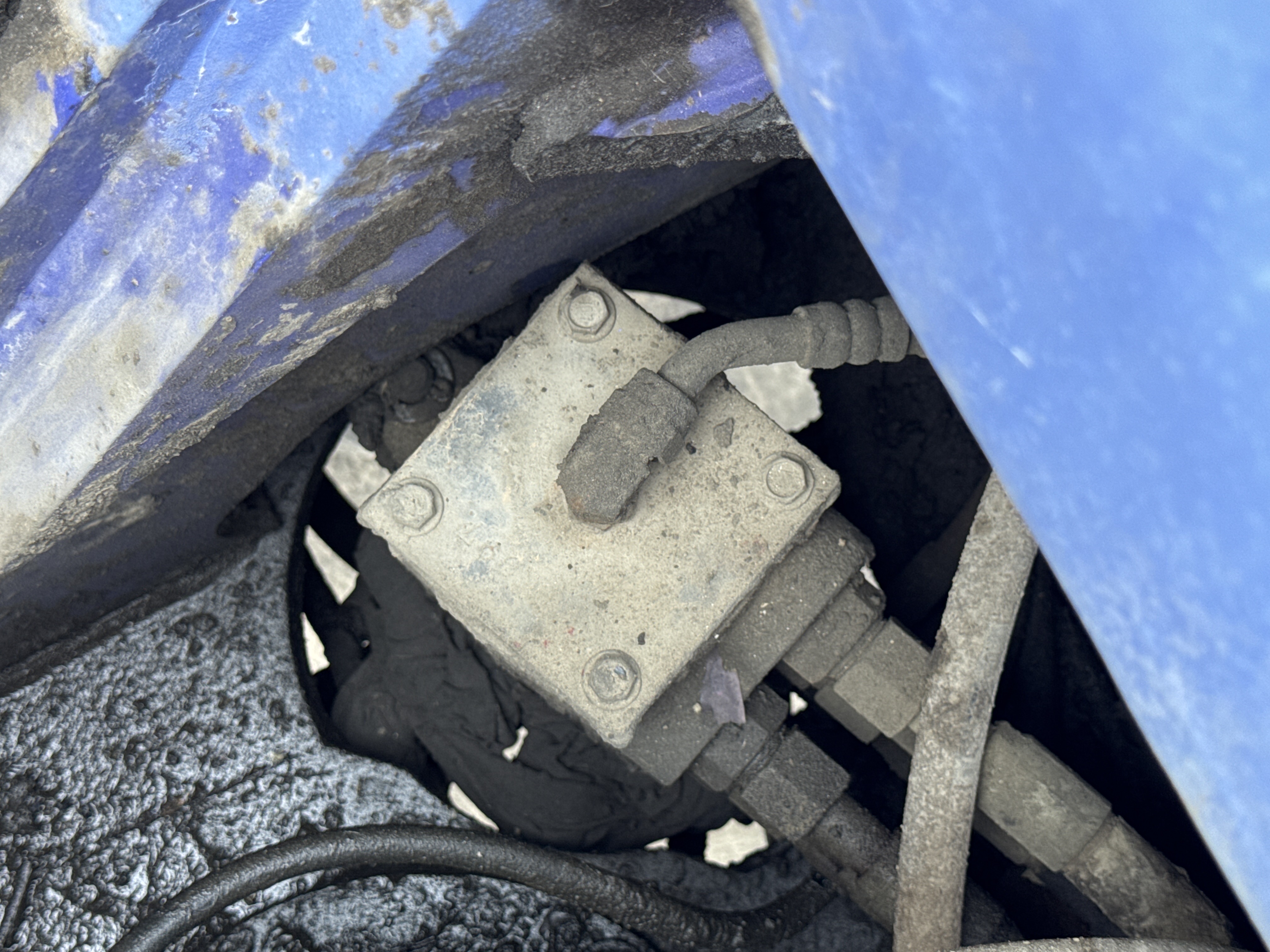 MNX-005-Komatsu-PC78UU-6-Mini-excavators-inspection-Hydraulics-Center-swivel-joint-2