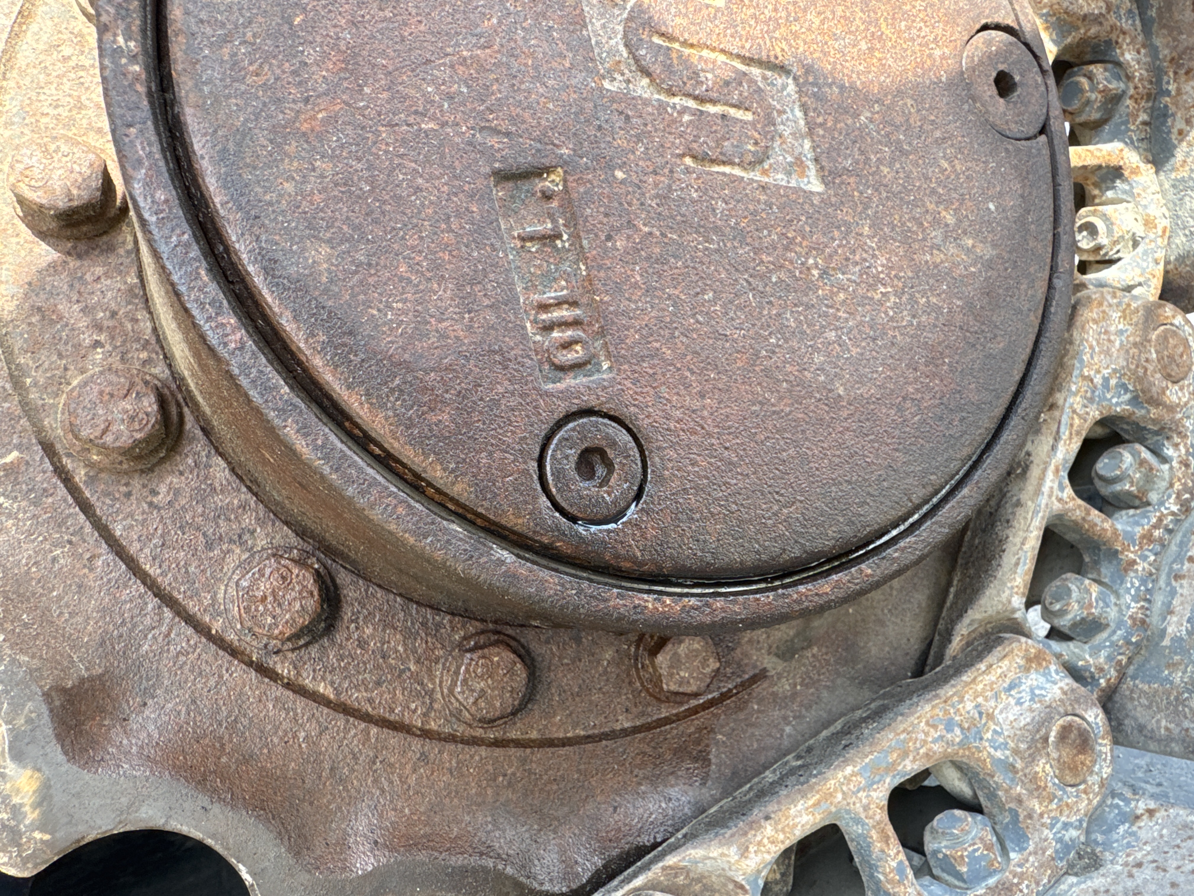 MNX-005-Komatsu-PC78UU-6-Mini-excavators-inspection-Undercarriage-Final-drives-3