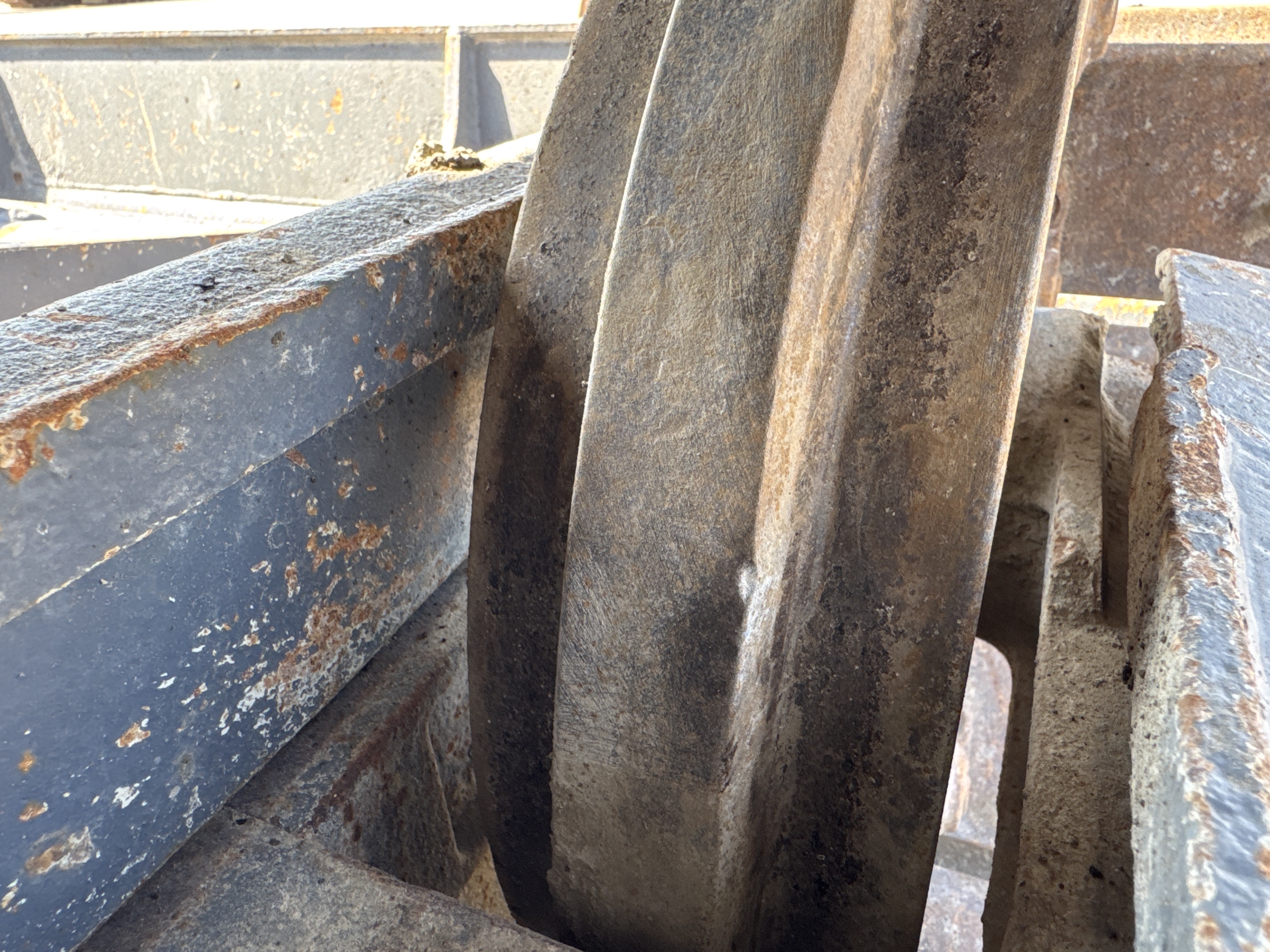 MNX-005-Komatsu-PC78UU-6-Mini-excavators-inspection-Undercarriage-Right-idler-2