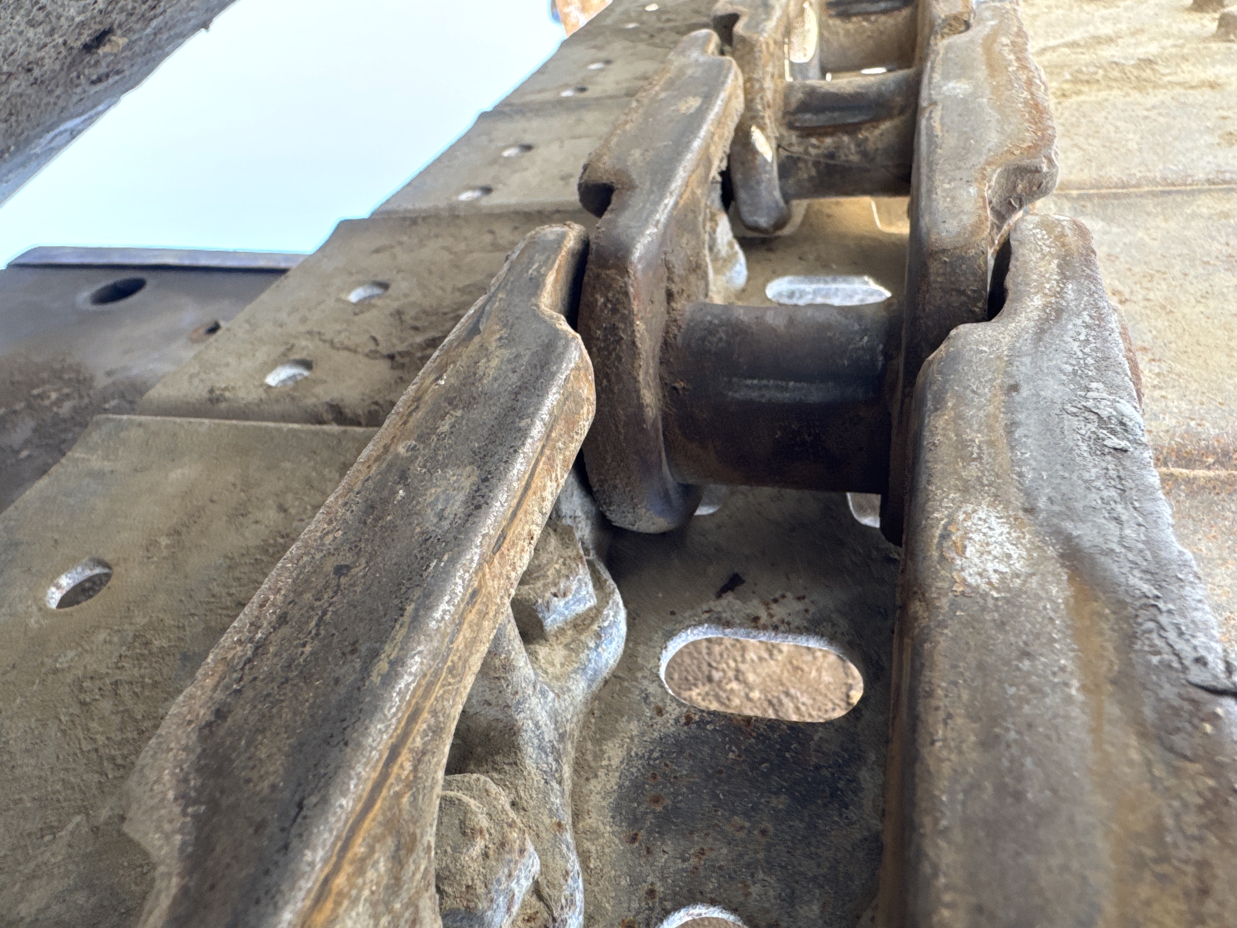 MNX-005-Komatsu-PC78UU-6-Mini-excavators-inspection-Undercarriage-Left-track-chain-2