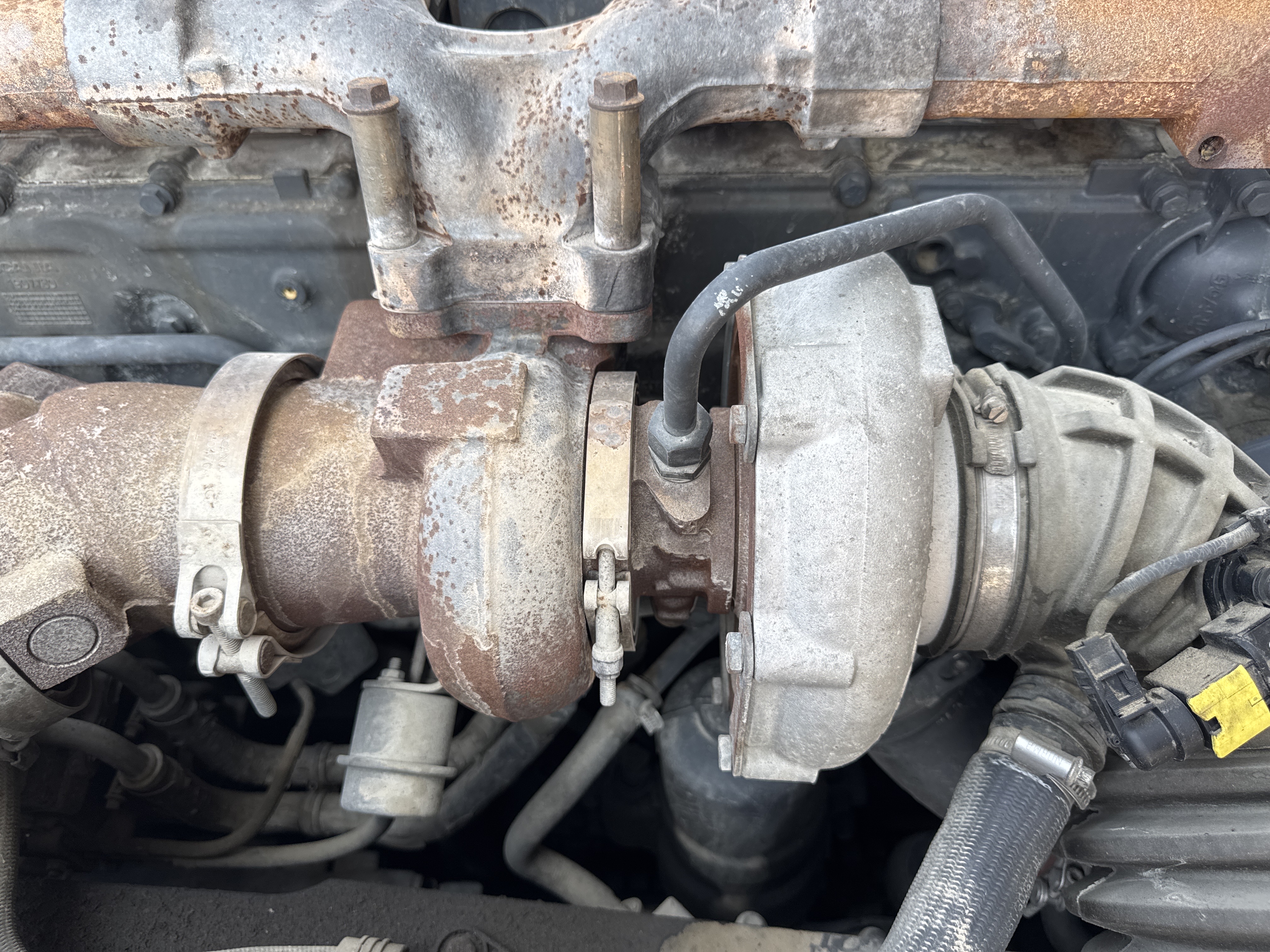 PMT-002-Scania-R410-Trailer-trucks-inspection-Engine-Turbo-2