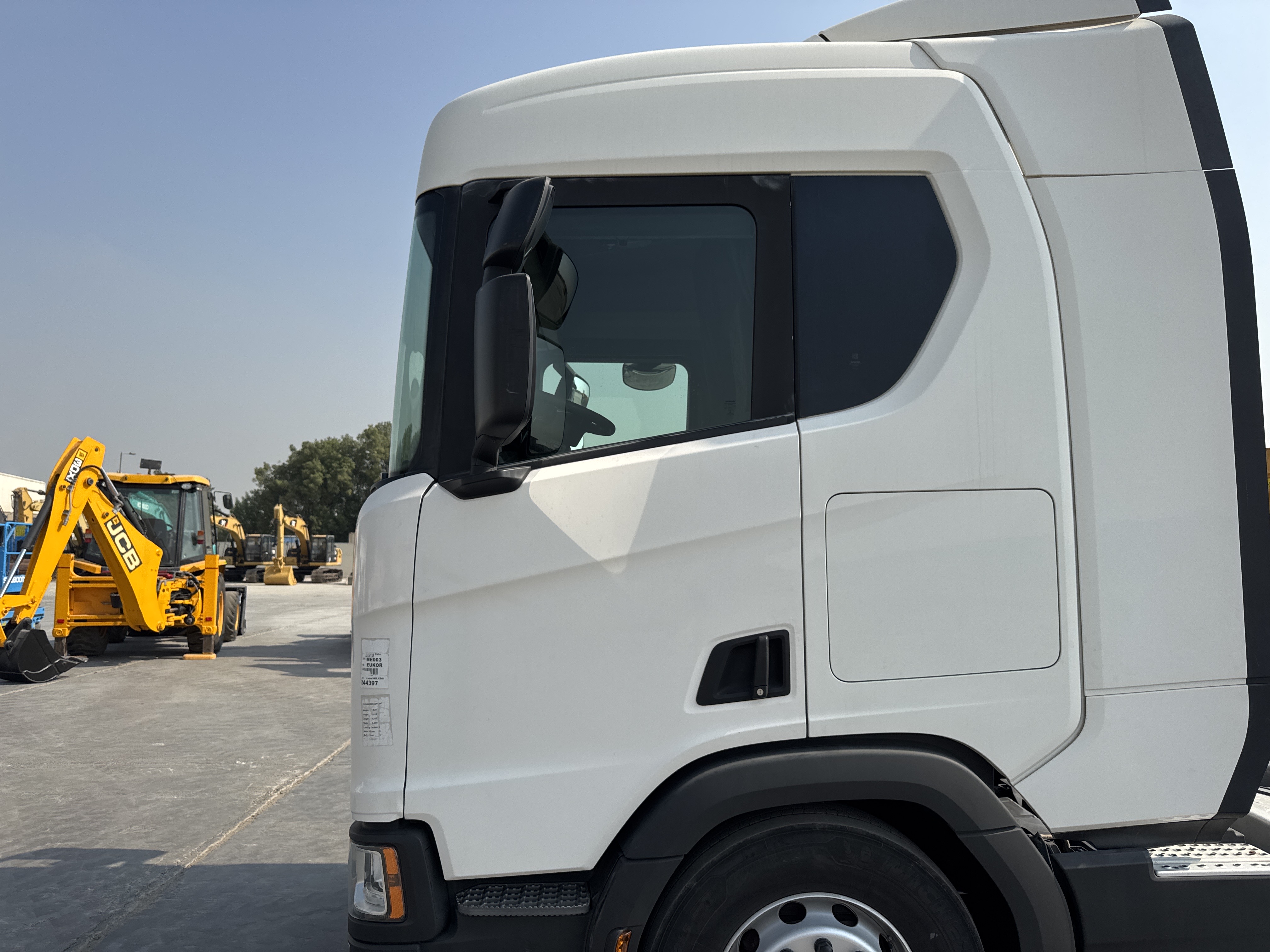 PMT-002-Scania-R410-Trailer-trucks-inspection-Structure-Doors-2