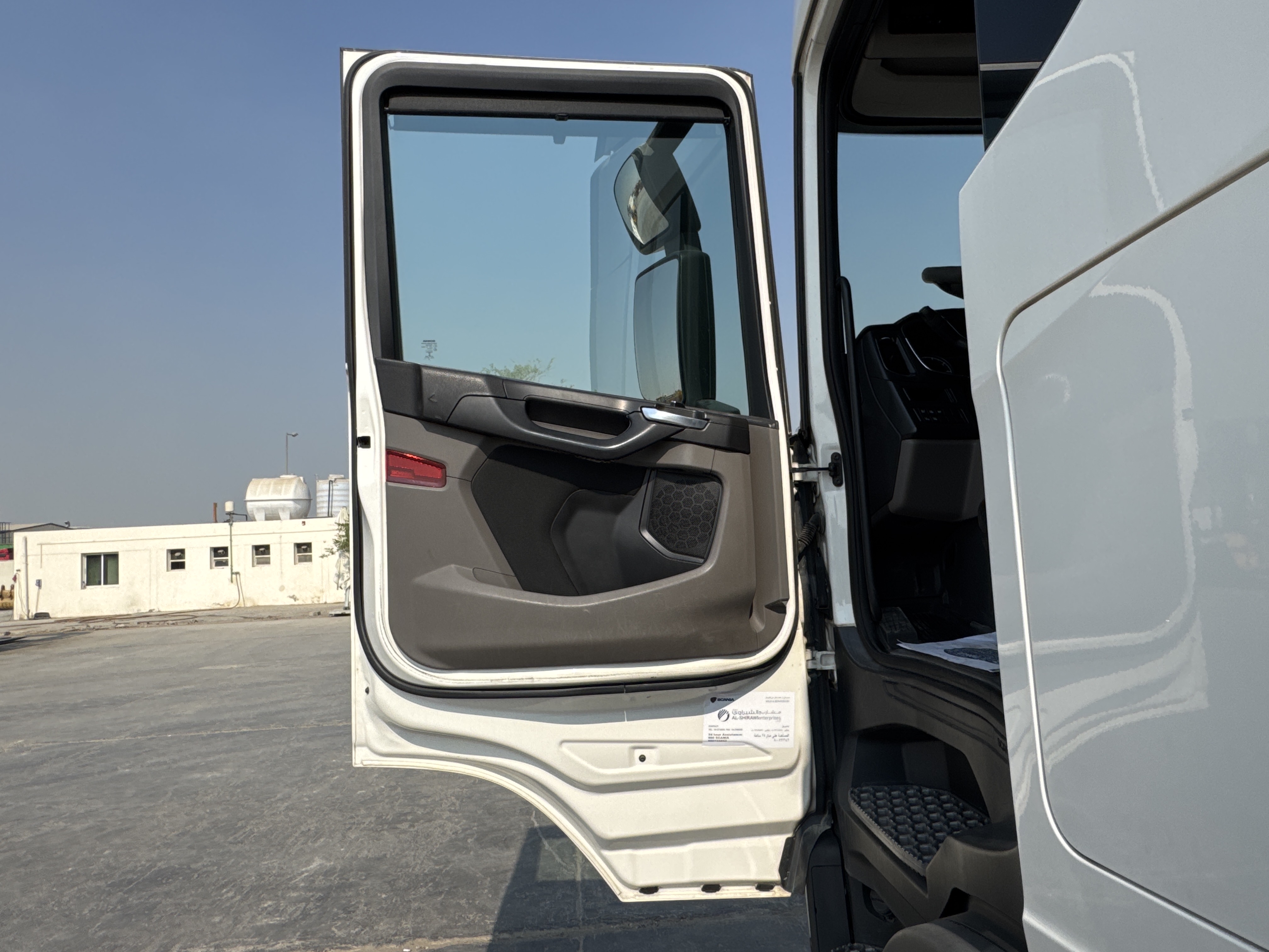 PMT-002-Scania-R410-Trailer-trucks-inspection-Structure-Doors-2