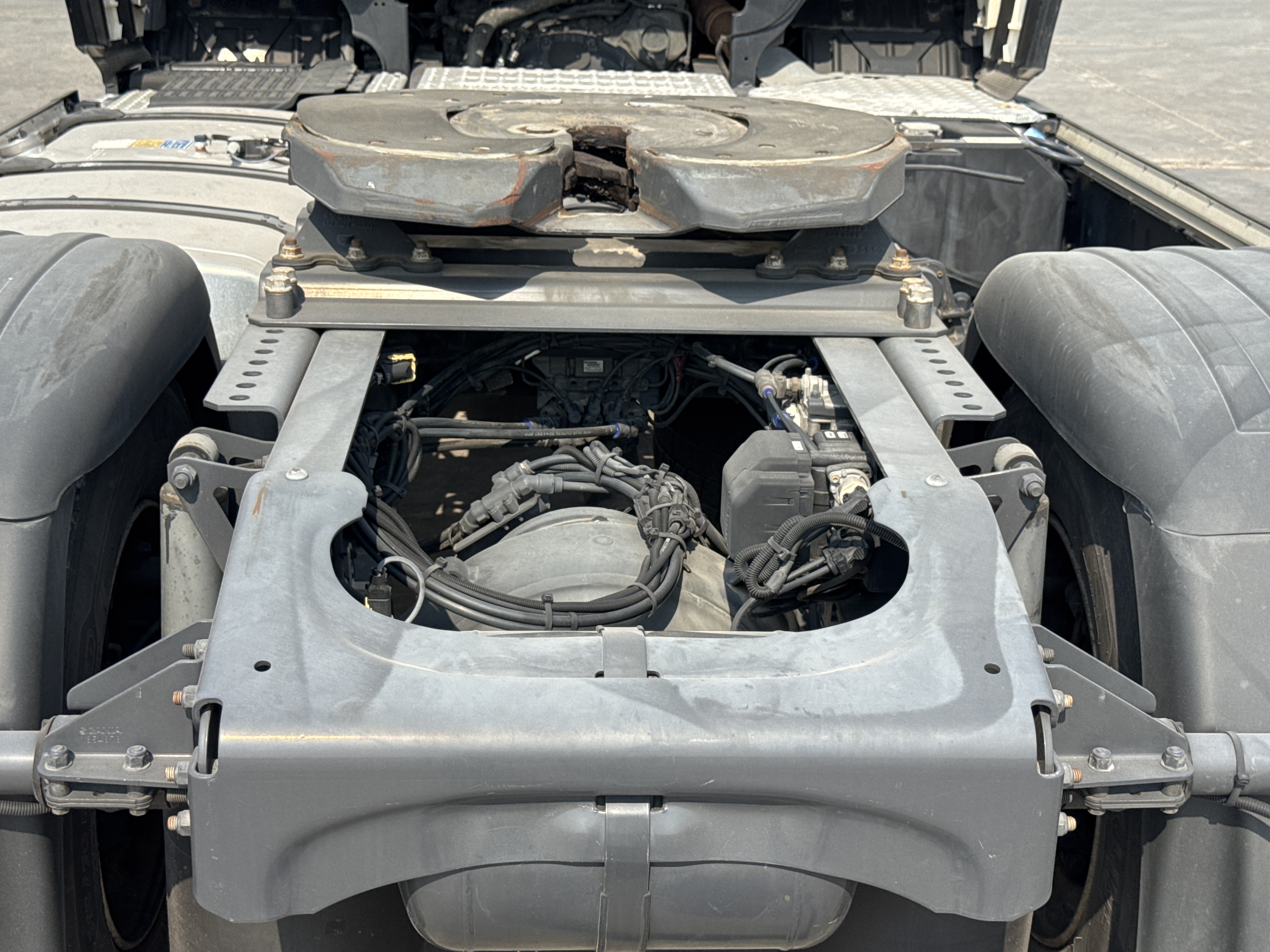 PMT-002-Scania-R410-Trailer-trucks-inspection-Chassis-Frame-condition-2