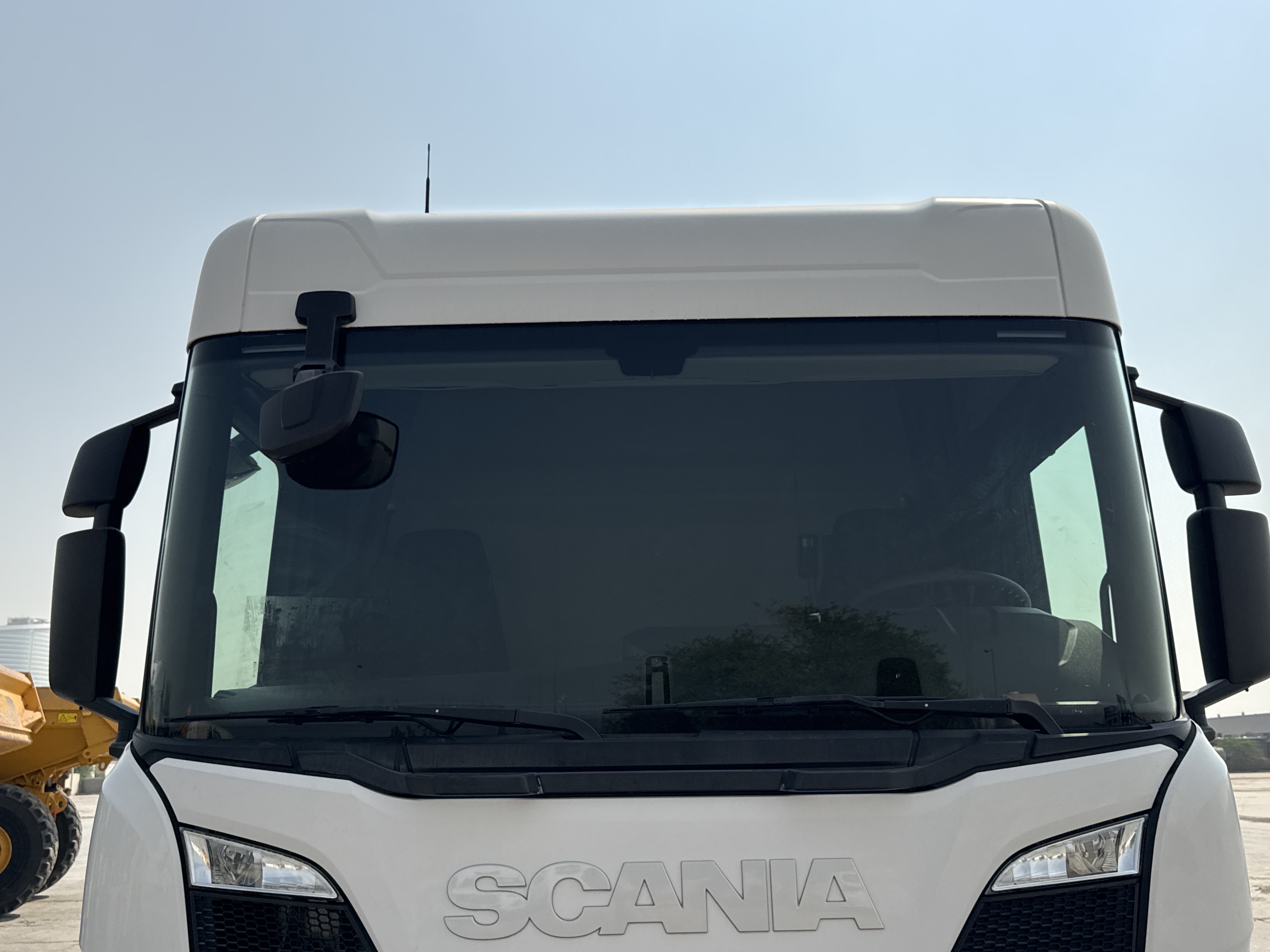 PMT-002-Scania-R410-Trailer-trucks-inspection-Safety-Glass-2