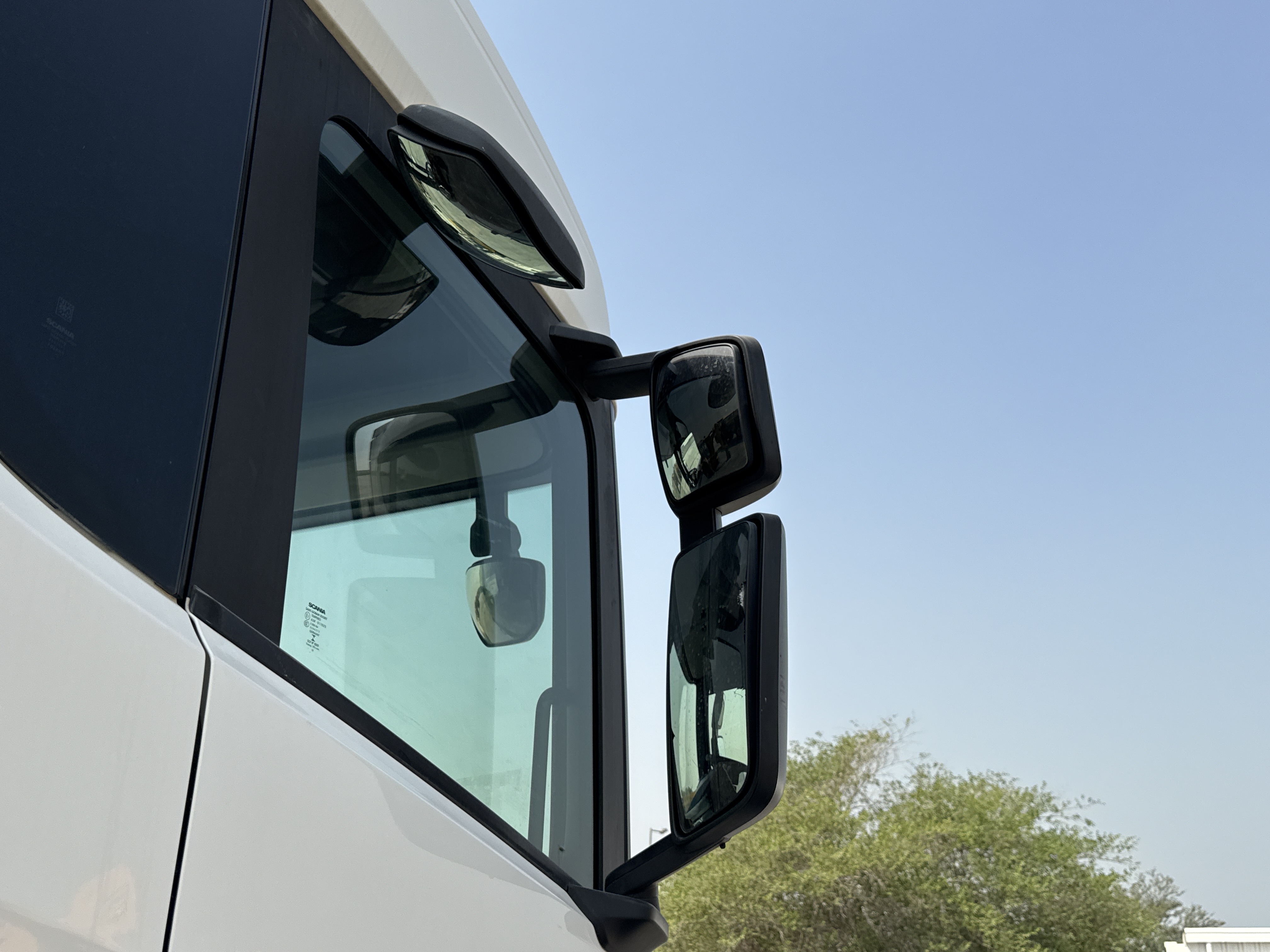 PMT-002-Scania-R410-Trailer-trucks-inspection-Cabin-Mirrors-2