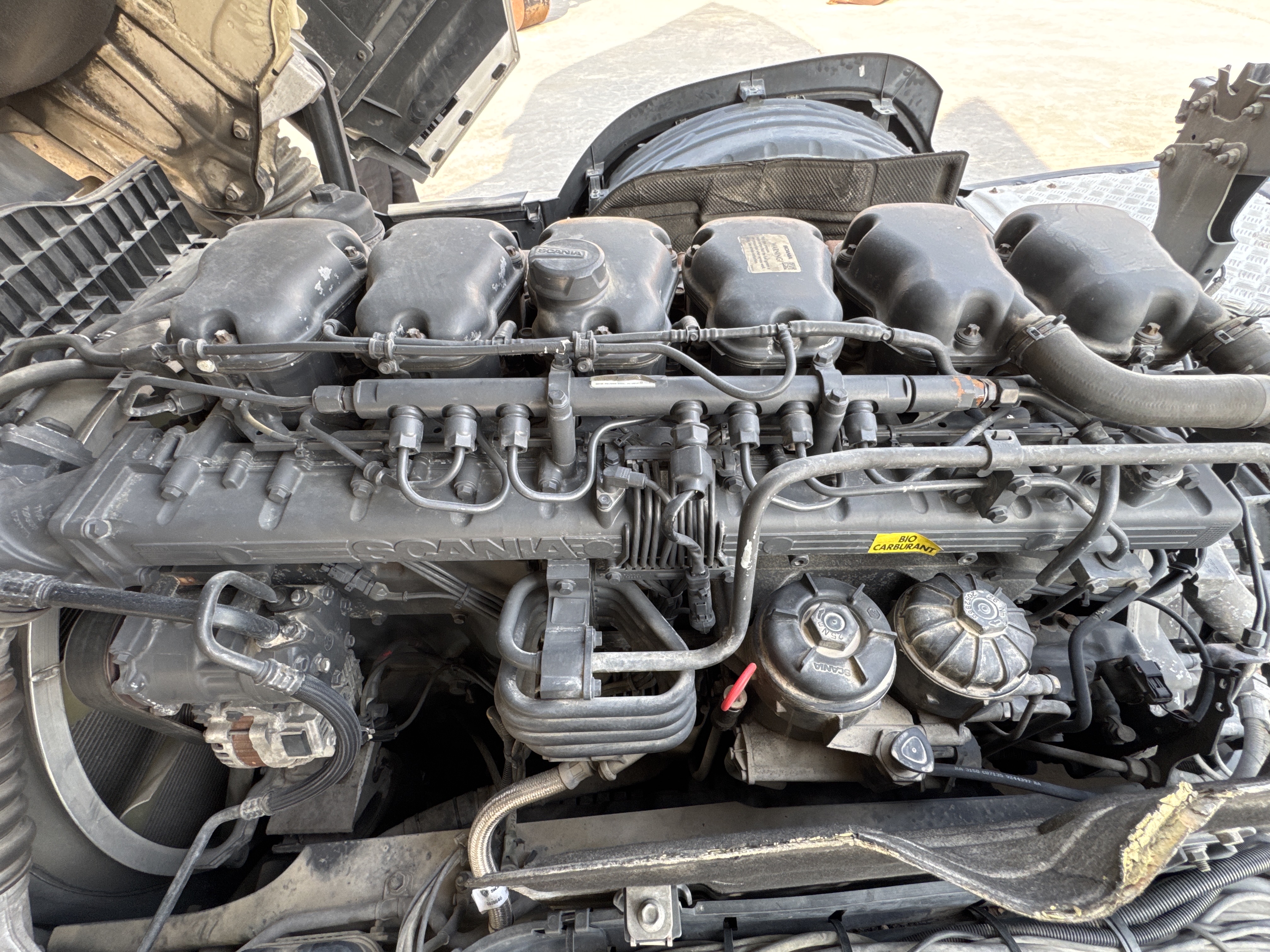 PMT-002-Scania-R410-Trailer-trucks-inspection-Engine-Fuel-leaks-2